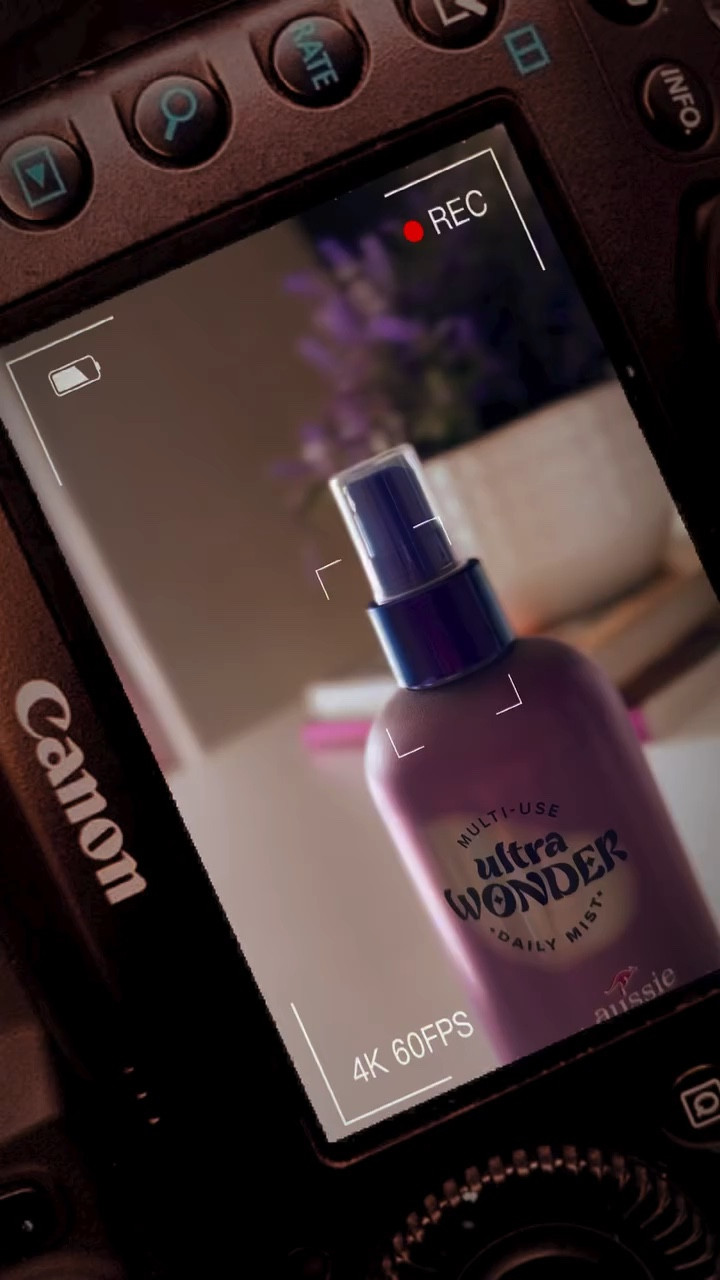 POV: you find a hair mist that actually makes your hair feel softer 💜
@aussiehaircare 
#hairtok #aussiehair #haircareproducts #ugccreator #capcut