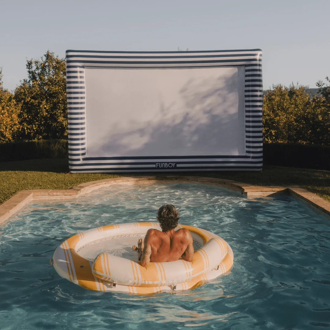 Inflatable Movie Screen | FUNBOY