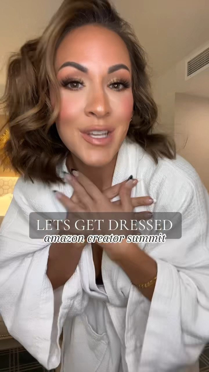 Let’s get dressed for day 1 of the Amazon Creator Summit! 

Dying over this white monochromatic look! 

#grwm #lgd #wiw #amazonfashion #getteadywithme #letsgetdressed #ootd #fallfashiontrends 

#LTKover40 #LTKstyletip #LTKfindsunder100