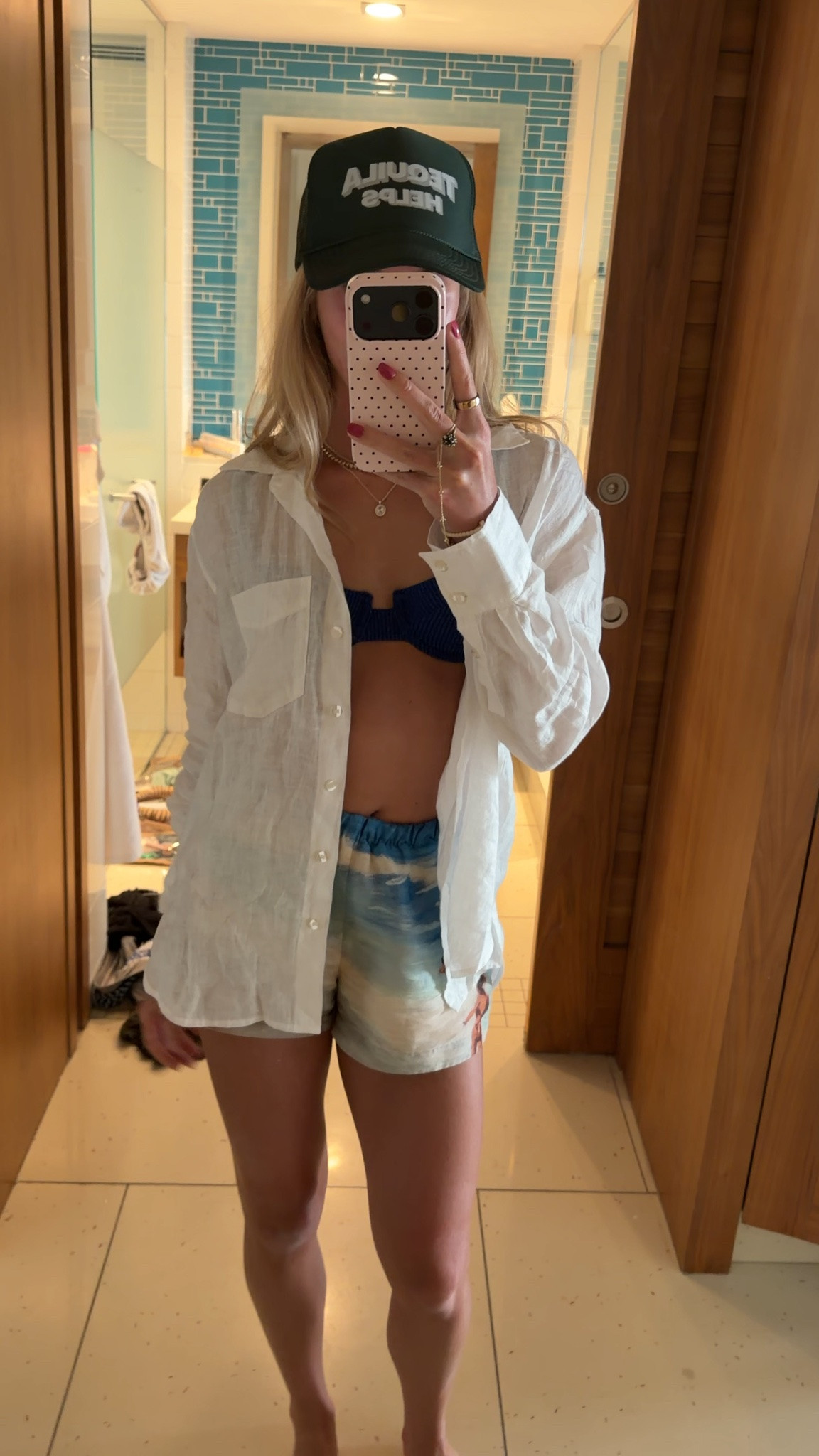 My outfit for the Bahamas we went deep sea fishing! I am wearing my favorite @VETCHY   bikini size xs. My linen button down is gap size small and my shorts I’m obsessed @renttherunway   code RTRXSVOSEN50 From @cultgaia

#LTKootd #LTKTravel #LTKSwim