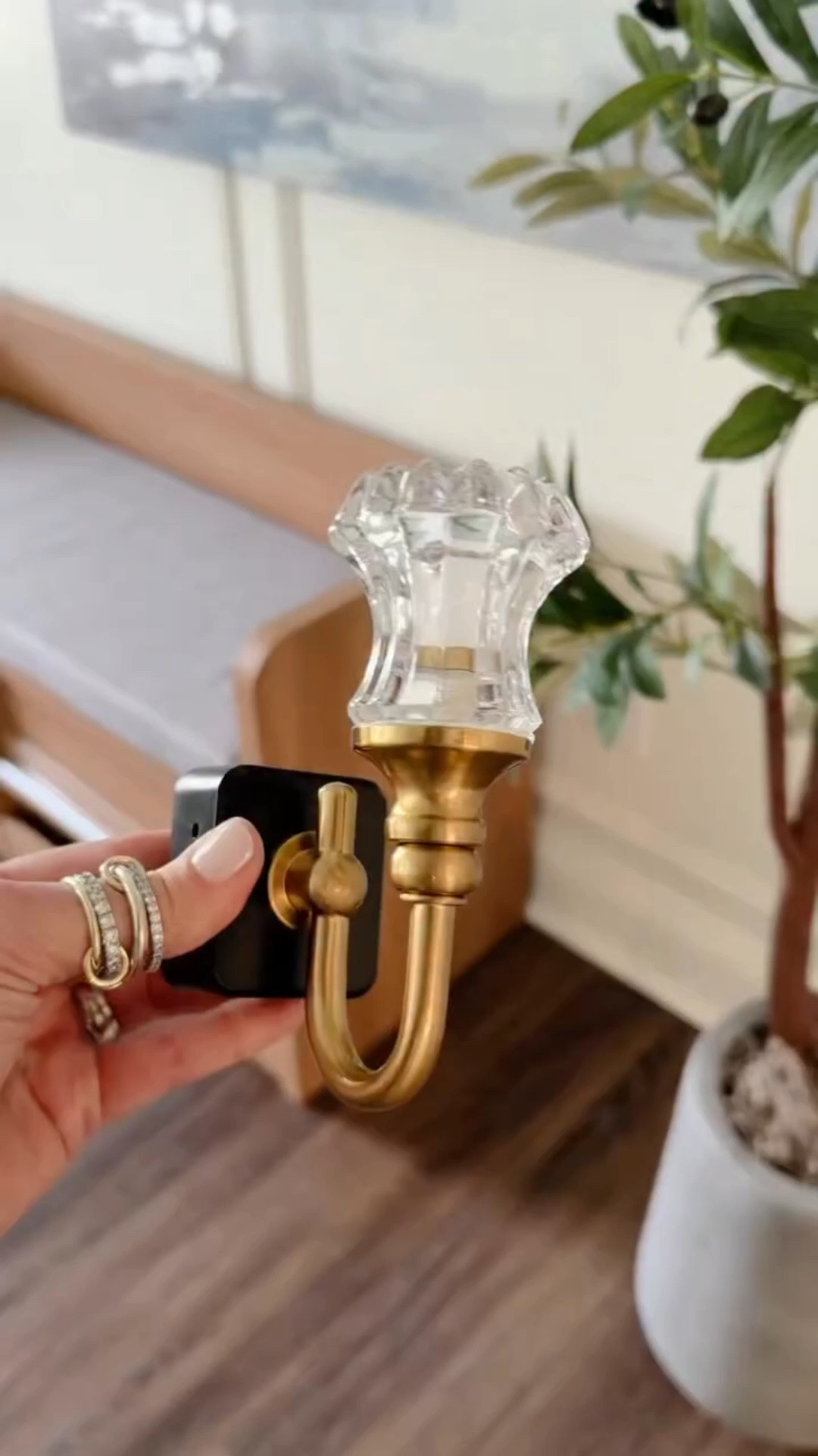 ✨ Follow + Comment “LIGHT” for links.

Amazon luxury light find. Pretty night light. Night light chandelier. #nightlight #amazonfinds #amazonhomefinds #amazonmusthave #amazonhomefinds @amazonhome

#LTKHome #LTKOver40 #LTKdayinmylife