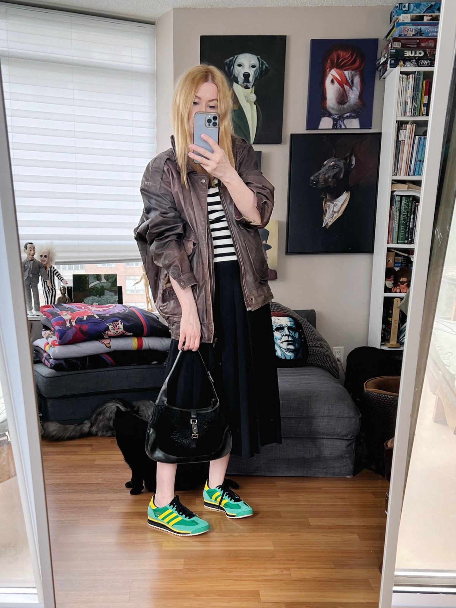 I’m really into skirts this season which very unusual for me. 
Jacket and handbag are vintage.
•
#springlook  #torontostylist #StyleOver40  #secondhandFind #fashionstylist #slowfashion #skirtseason #FashionOver40  #MumStyle #genX #genXStyle #shopSecondhand #genXInfluencer #genXblogger #secondhandDesigner #Over40Style #40PlusStyle #Stylish40


#LTKstyletip #LTKshoecrush #LTKover40