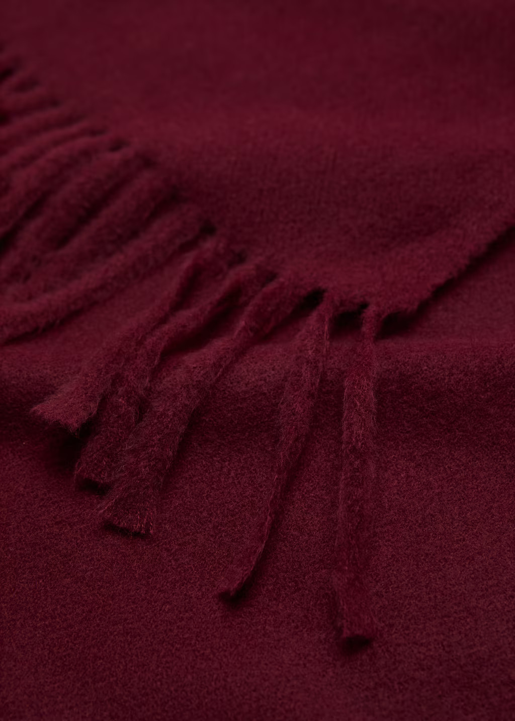 Fringed edge scarf burgundy - Women - One size - MANGO | Mango (US/MX/AU)