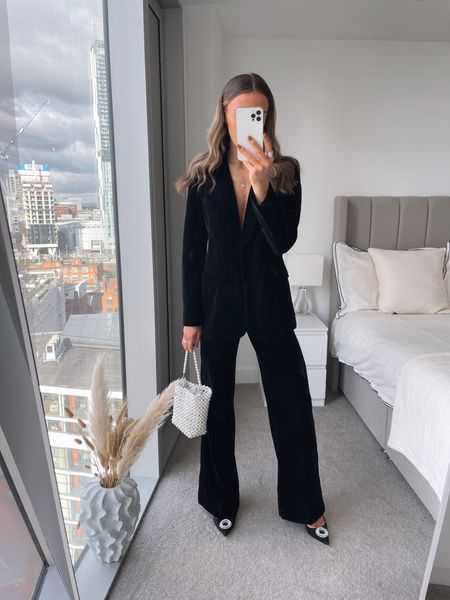 Velvet suit 🤍 #velvetsuit #velvettrousers #velvetblazer velvet trousers 