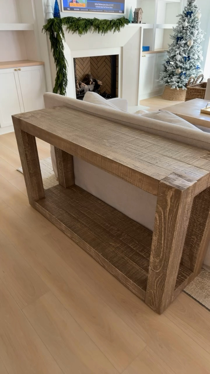 Got our new coastal console table in and I’m loving the contrast 😍 Can’t wait to start styling it with lots of fun console table decor! 



#LTKsalealert #LTKSeasonal #LTKhome