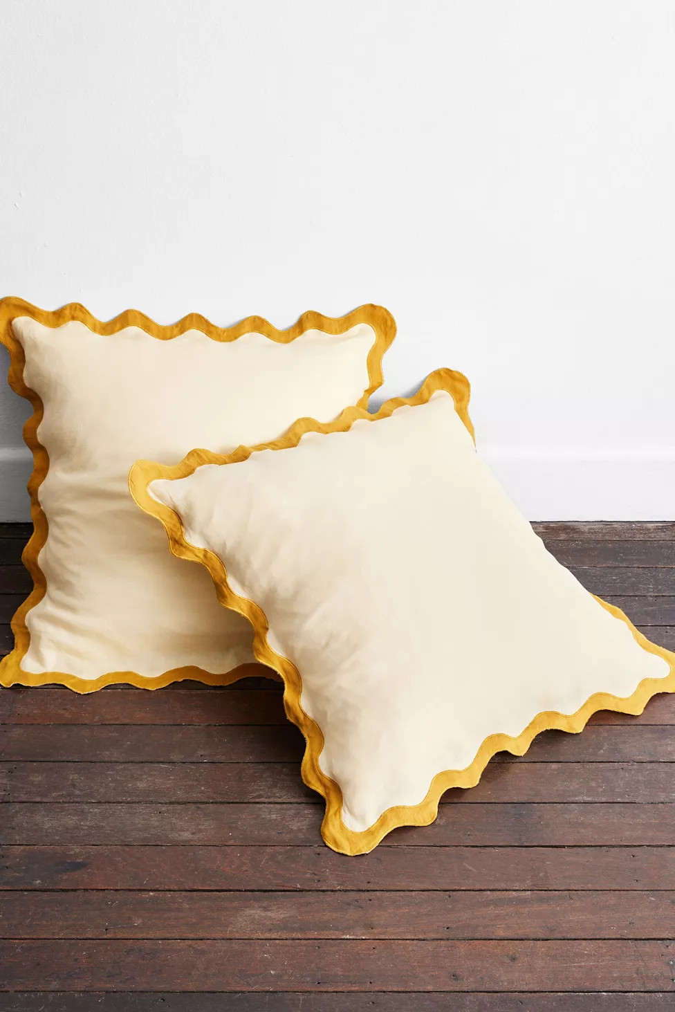 Bed Threads French Flax Linen Scalloped European Pillowcases - Set of 2 | Urban Outfitters (US and RoW)