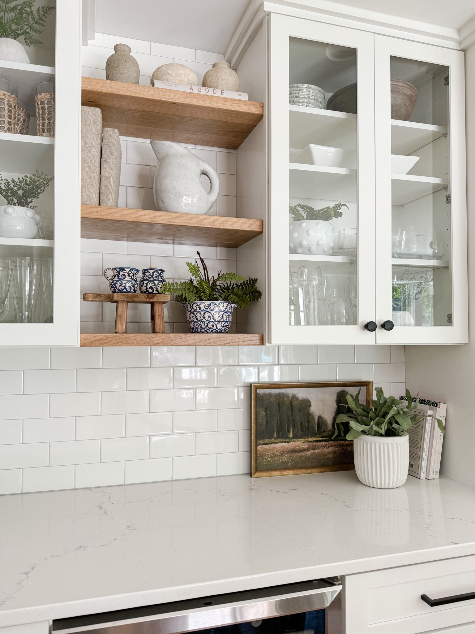 Kitchen Decor

Shelf decor, kitchen must haves, vase, wall art, faux plants sherri calnan home 

#LTKFindsUnder50 #LTKStyleTip #LTKHome