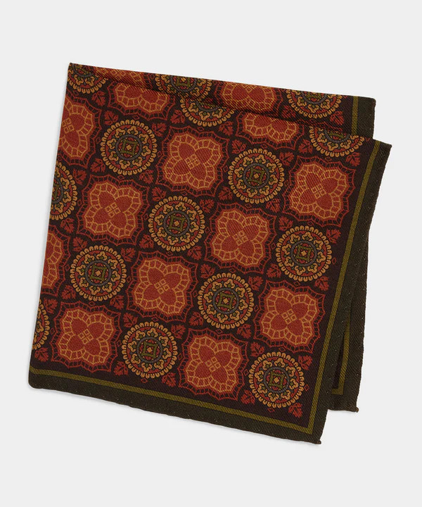 Medallion Neckerchief in Red | Todd Snyder