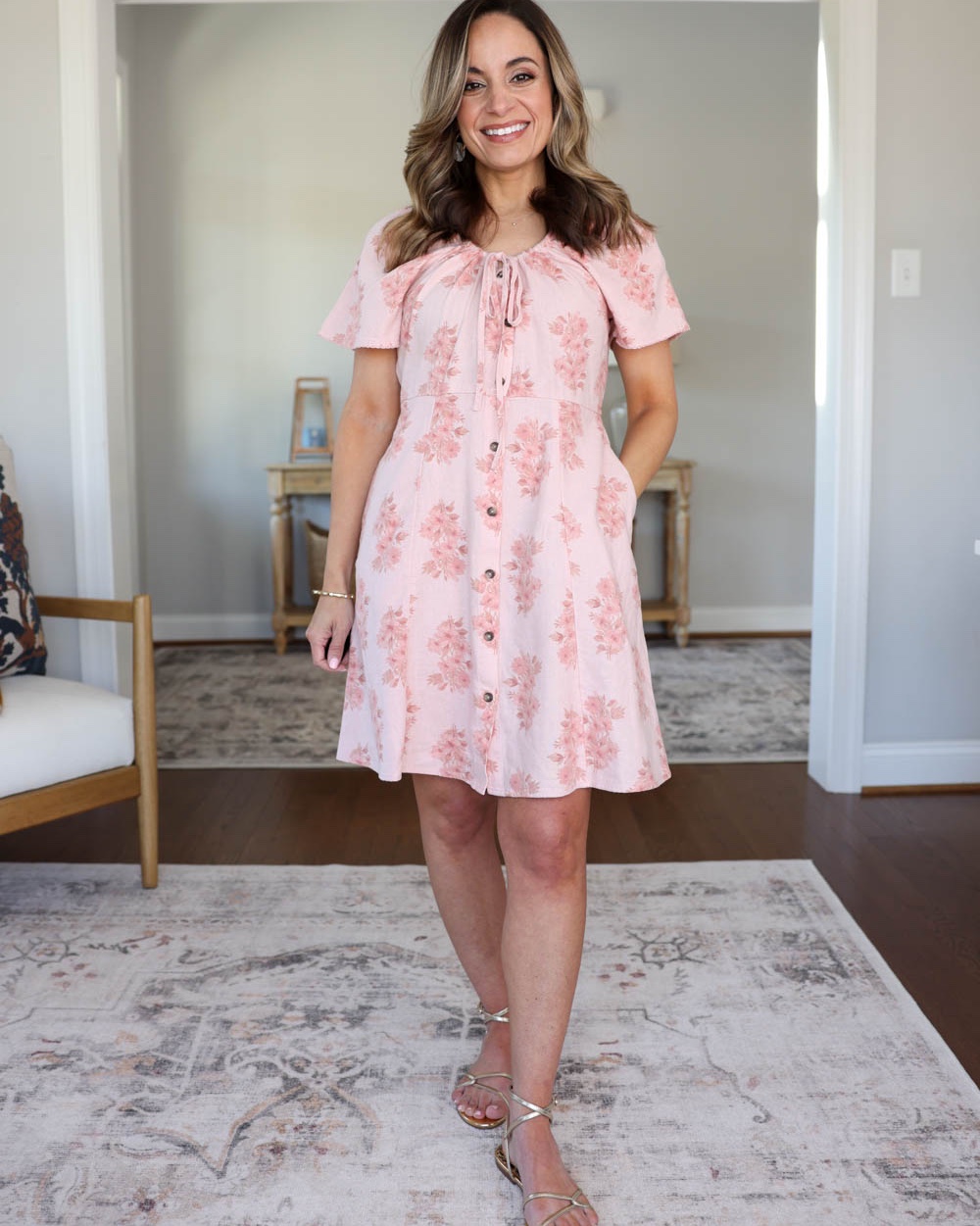 20% off petite-friendly dresses at Target! 

This dress works for me thank to the adjustable neckline. You can pull the drawstring which will cinch up and shorten  the dress. 👏

Wearing xs here - loved it so much I bought both colors!