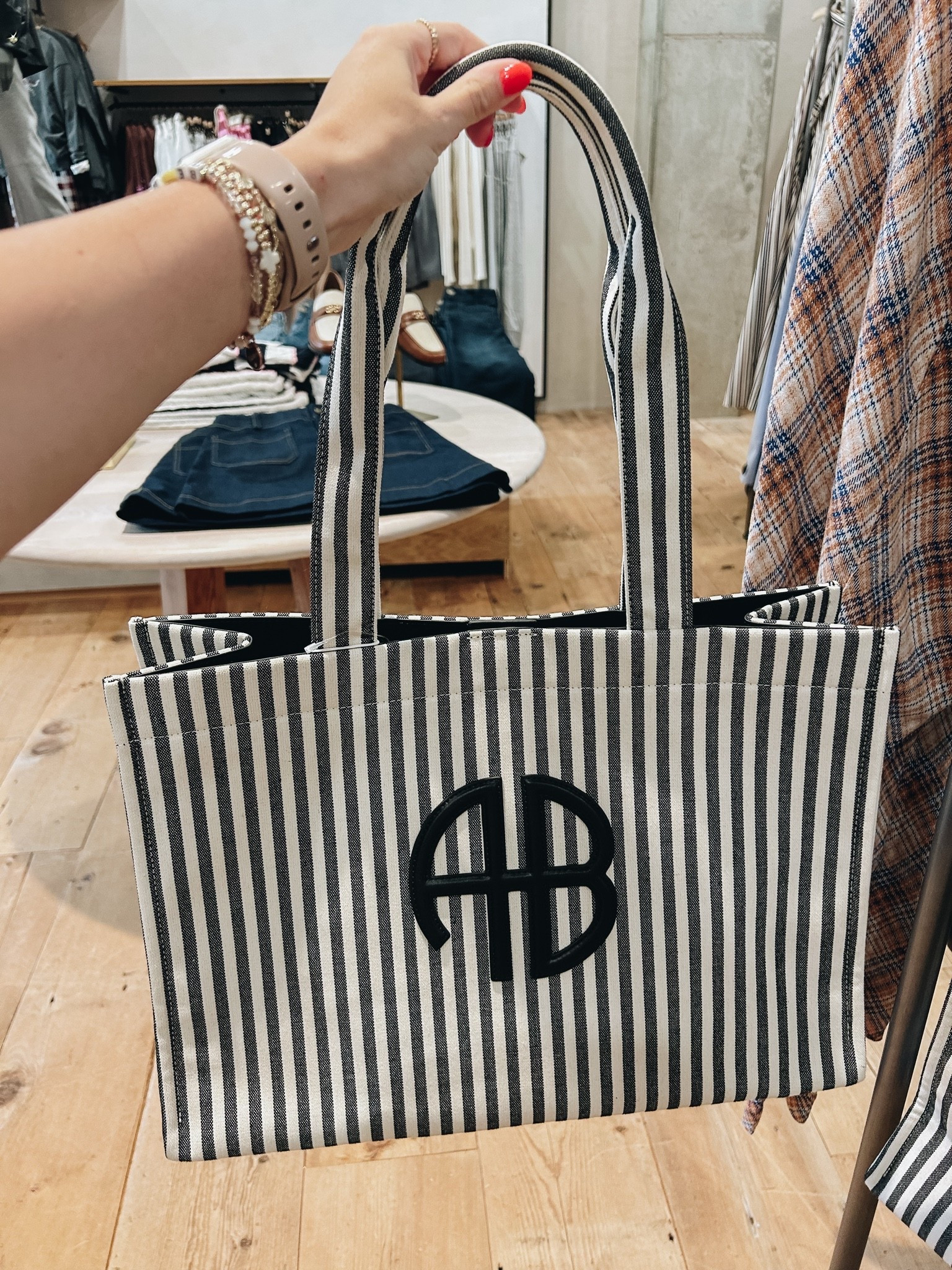 // Anine bing bag for fall // striped tote for fall // fall tote // fall tote bag // anine bing // cute bag for fall // anine bing Lara large tote bag // black and white bag //

#LTKNYFW #LTKootd #LTKdayinmylife