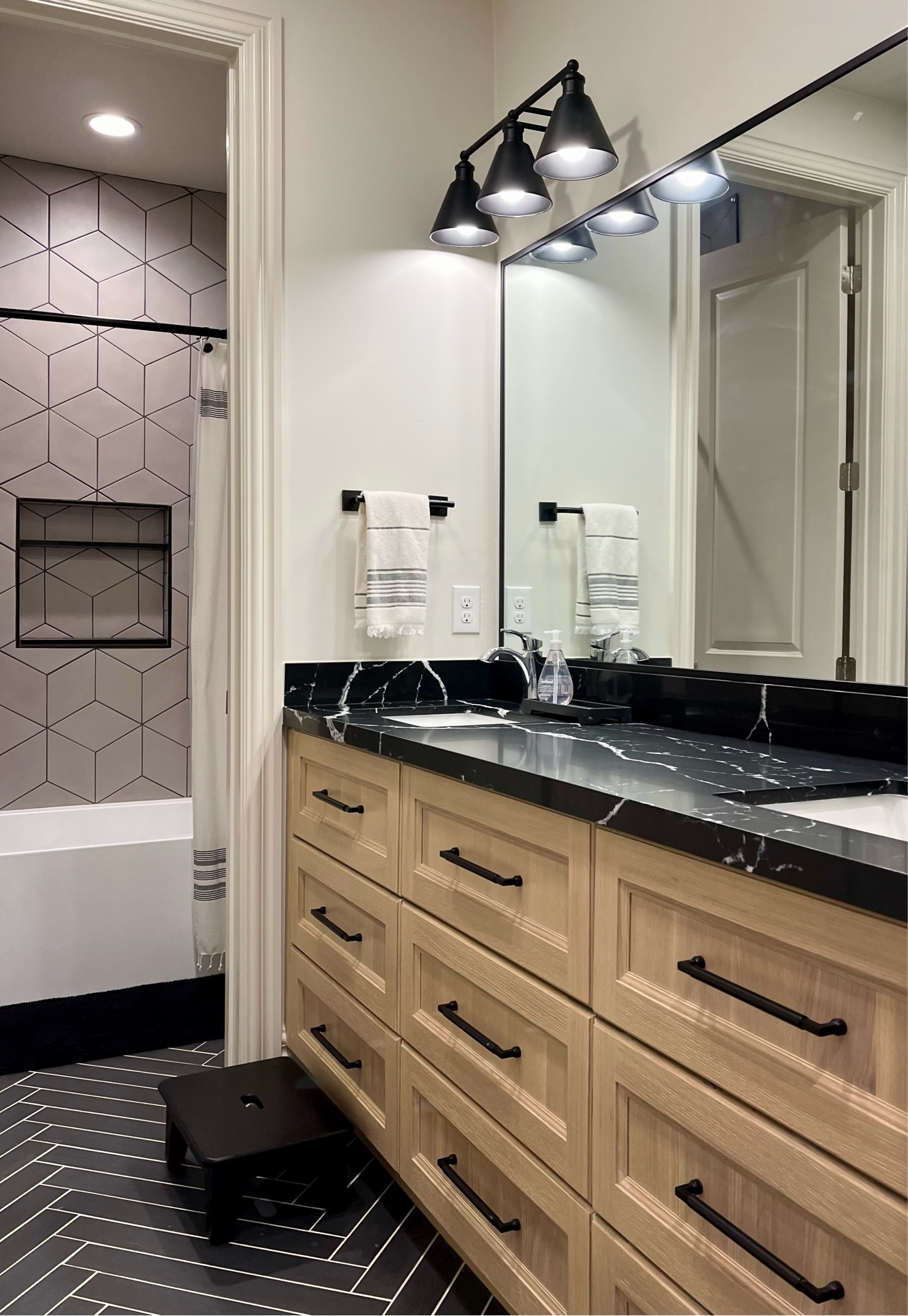 Boy bathroom details

#bathroom #targetfinda #boybathroom

Boy bathroom, towels, hand towels, step stool, shower, bathtub, bathroom styling, bathroom decor

#LTKhome #LTKkids #LTKfamily