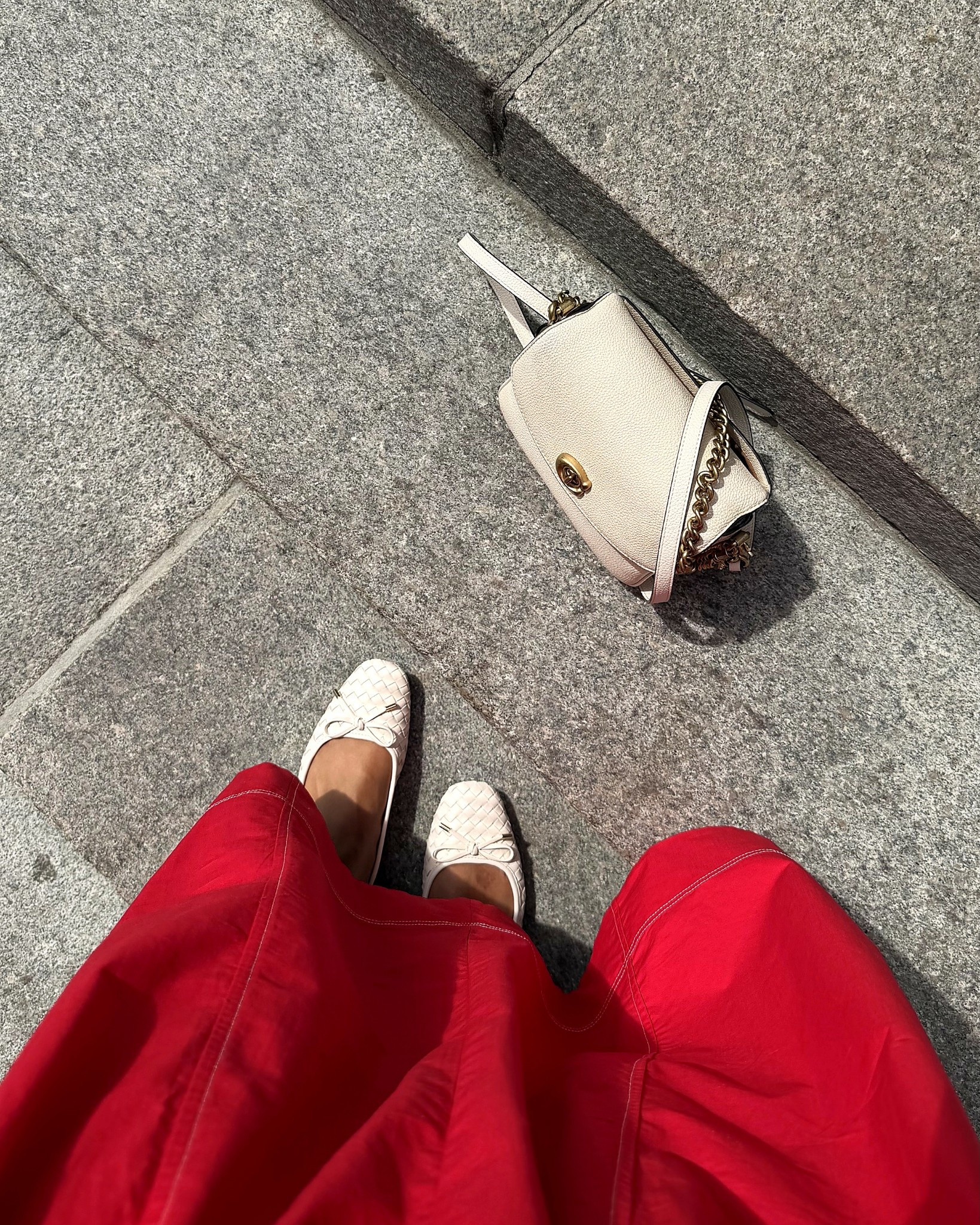 An effortless statement look that blends bold color with timeless neutrals ❤️

This red midi dress instantly elevates any outfit while still feeling wearable for everyday—paired with classic woven flats and a structured cream crossbody for a polished, feminine finish. The mix of texture + color makes this the kind of outfit you can repeat all season, from office days to weekend strolls.

If you’re building a wardrobe that feels elevated but easy, this is the formula: one standout piece + neutral accessories that always work.

Shop the exact pieces + similar options linked ✨

#LTKStyle

#ElevatedStyle
#ClassicWithATwist
#EverydayLuxury

#LTKMothersDay #LTKootd #LTKWorkwear