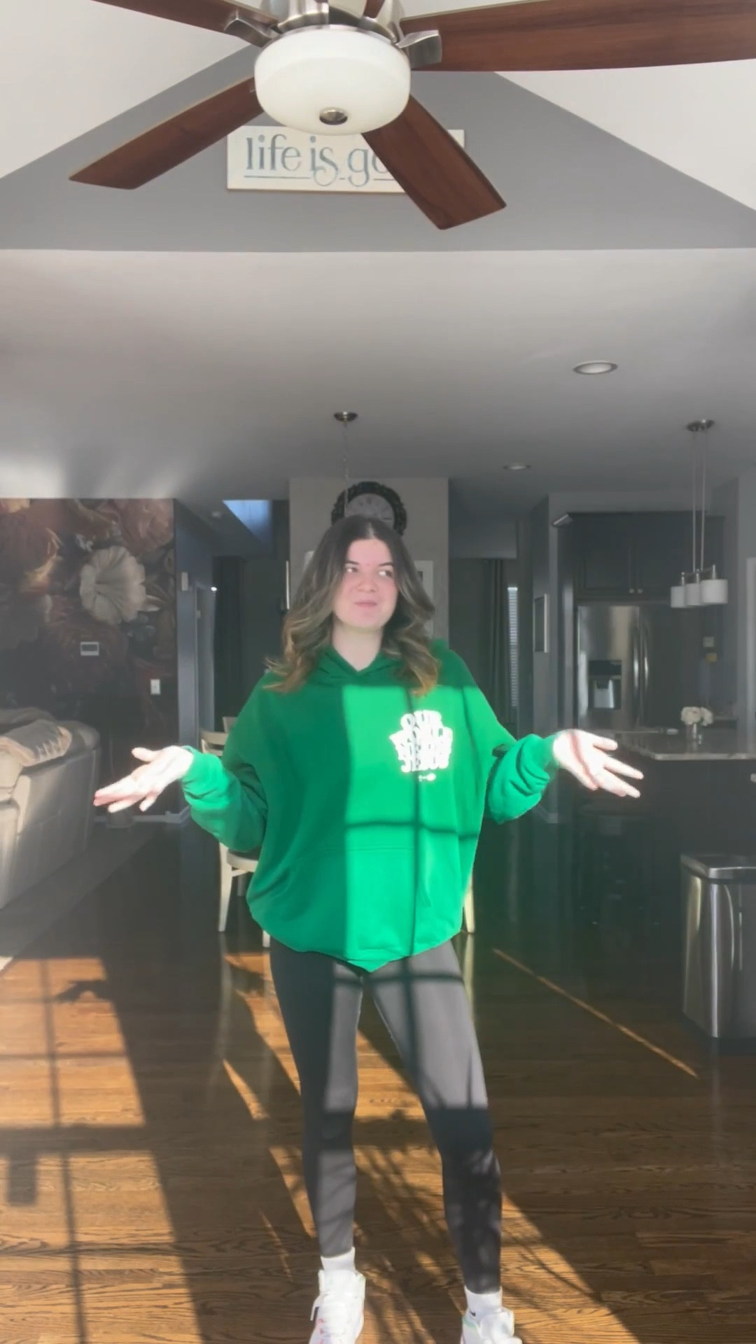 OOTD 💚

Hoodie: Elevated Faith

#LTKActive #LTKSpringSale #LTKFindsUnder100