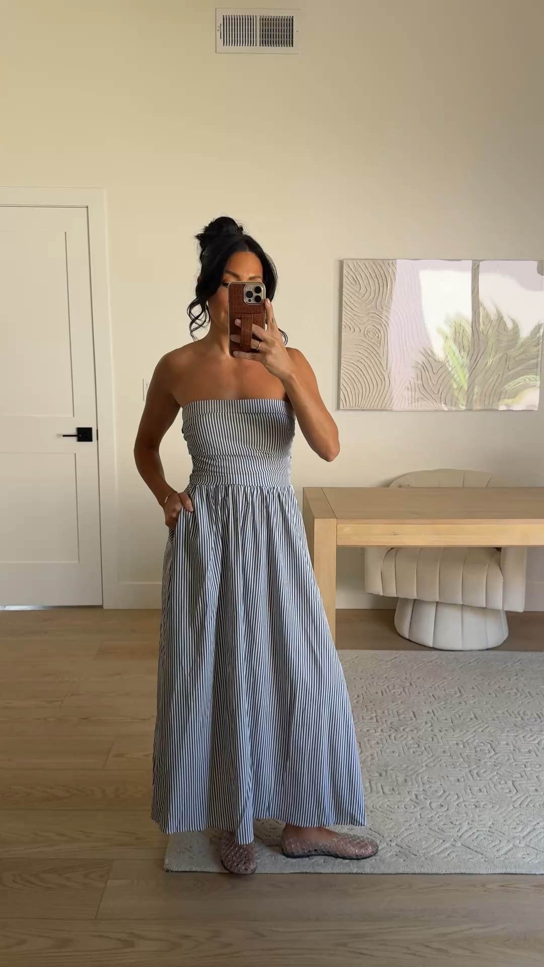 Amazon maxi dress with pockets! Size XS // very comfy! Looks like Abercrombie 

Amazon finds 


#LTKSeasonal #LTKMothersDay #LTKTravel