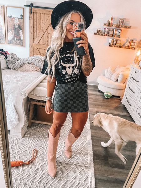 Try on of my dreams for country concerts / festivals / line dancing nights ⚡️💃🤠 & my code HOLLEY20 saves you 20% sitewide! #yeehaw L top, S Skort & tts boots! 

#LTKunder100 #LTKFestival #LTKfit