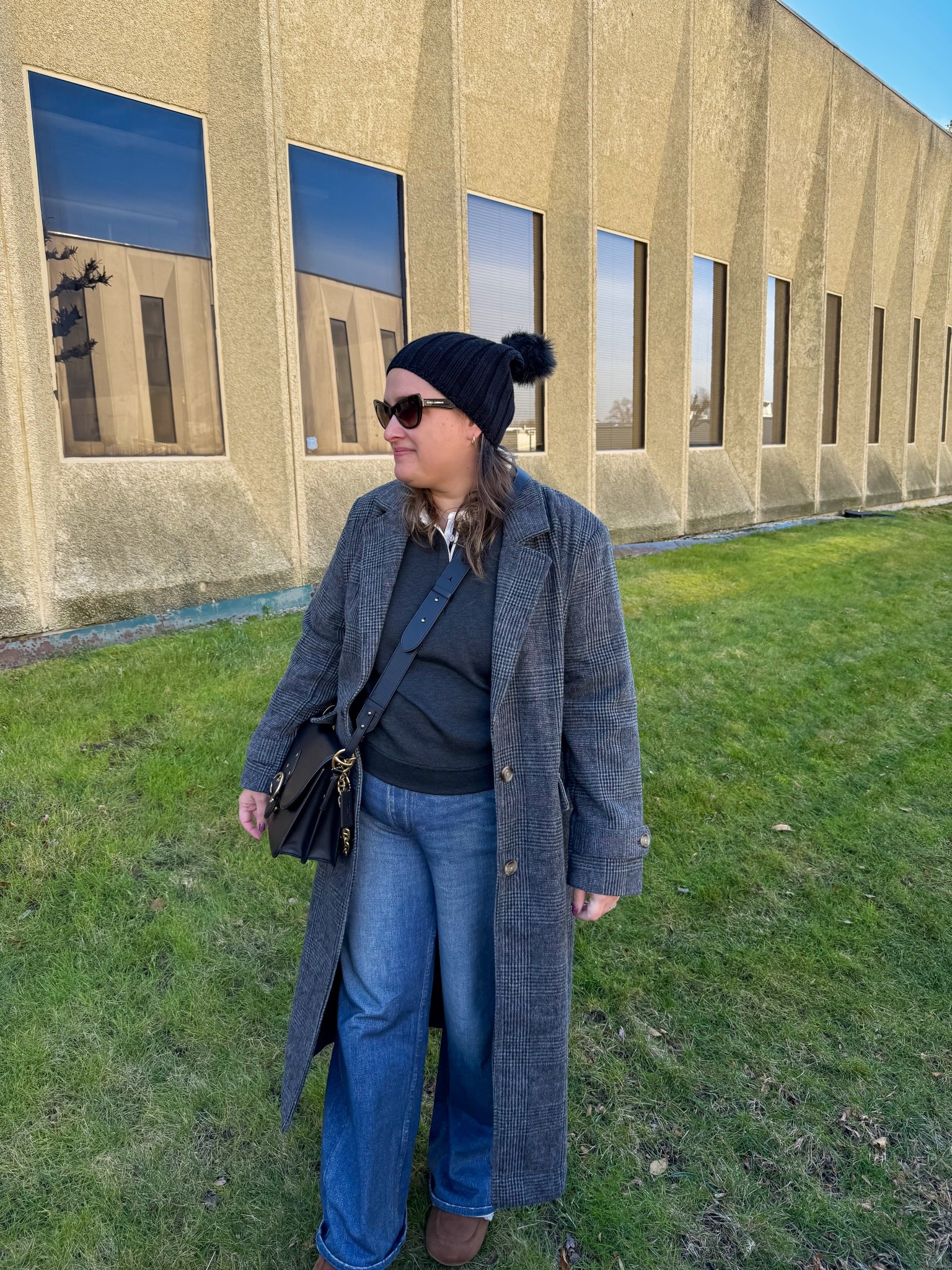 Weekend mom style, rag & bone Miramar jeans (wearing size L)

#LTKmomlife #LTKootd #LTKMidsize