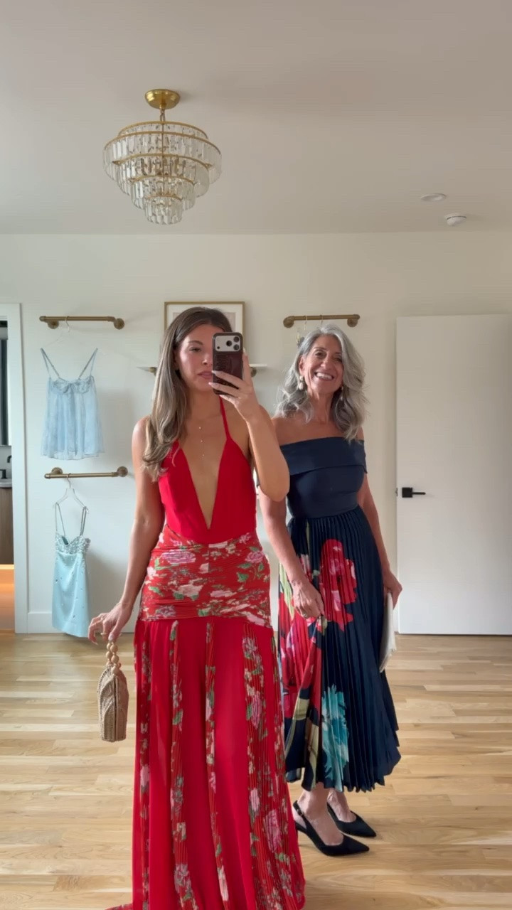 red halter & navy off the shoulder mom & me fall formal looks

i did a small/2 
mom is in a size 6

Special occasion
Black tie
Formal event
Floral dress
Lace dress
Cocktail dress
Sequin dress
Metallic dress

#LTKFormal #LTKParties

#LTKSeasonal