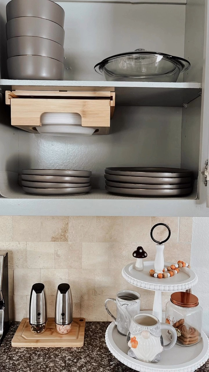 Lo mejor para organizar tus platos

#organizationideas #kitchenorganization #paperplates #stayingorganized #kitchenideas #amazonessentials #kitchen #spaceaid #homeinspo #beautifulspaces #trendingaudio #designtips #trending #inspohome #designtrends #cozydecor #beautiful #modern #homeinspiration #interiordesign #cleaninginspo #homeismyhappyplace #family 

#LTKActive #LTKHome #LTKVideo