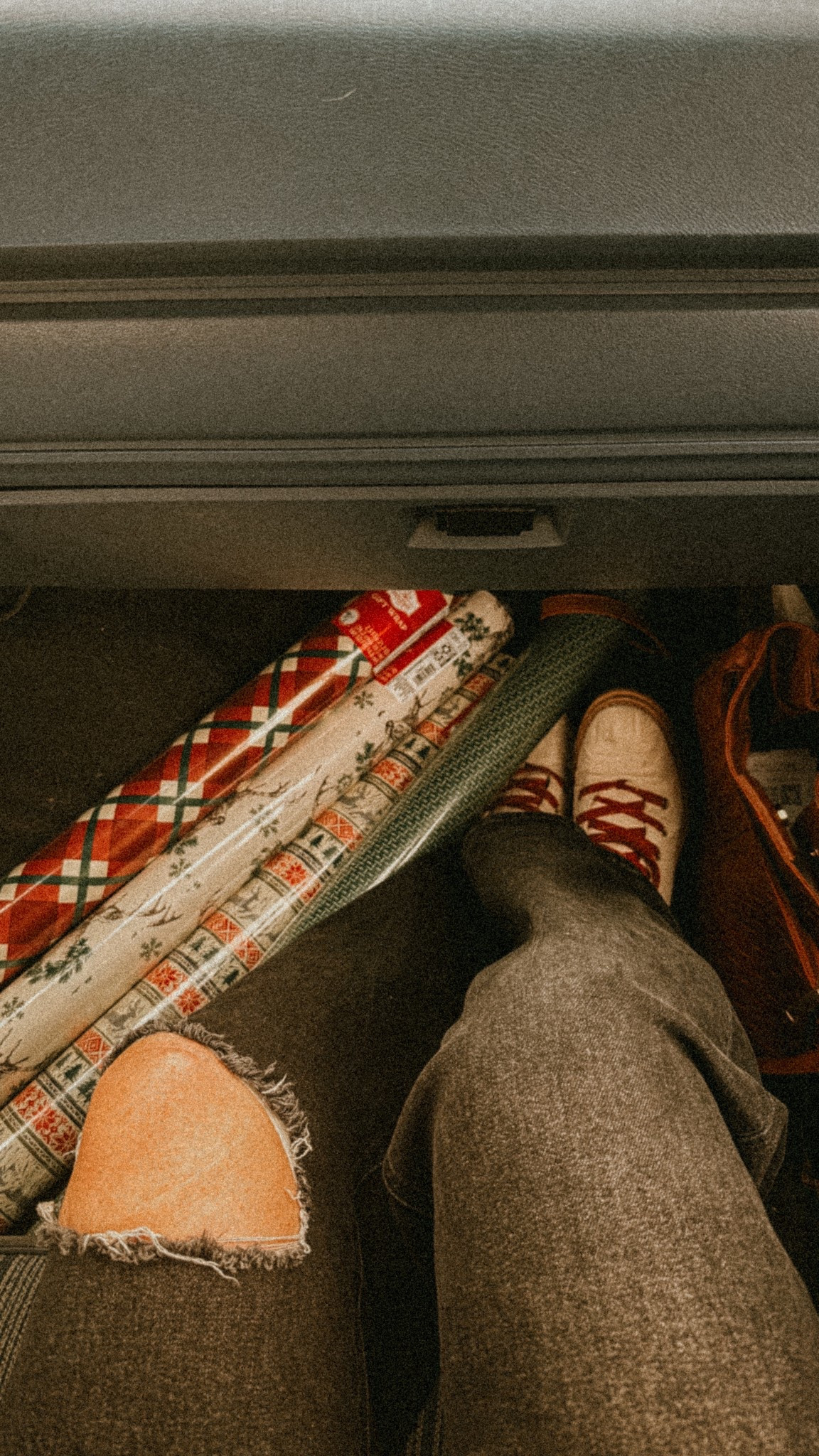 Took the 85 pick up into town today and found the cutest vintage inspired wrapping paper at walmart! 

#LTKHoliday

#LTKHoliday #LTKSeasonal