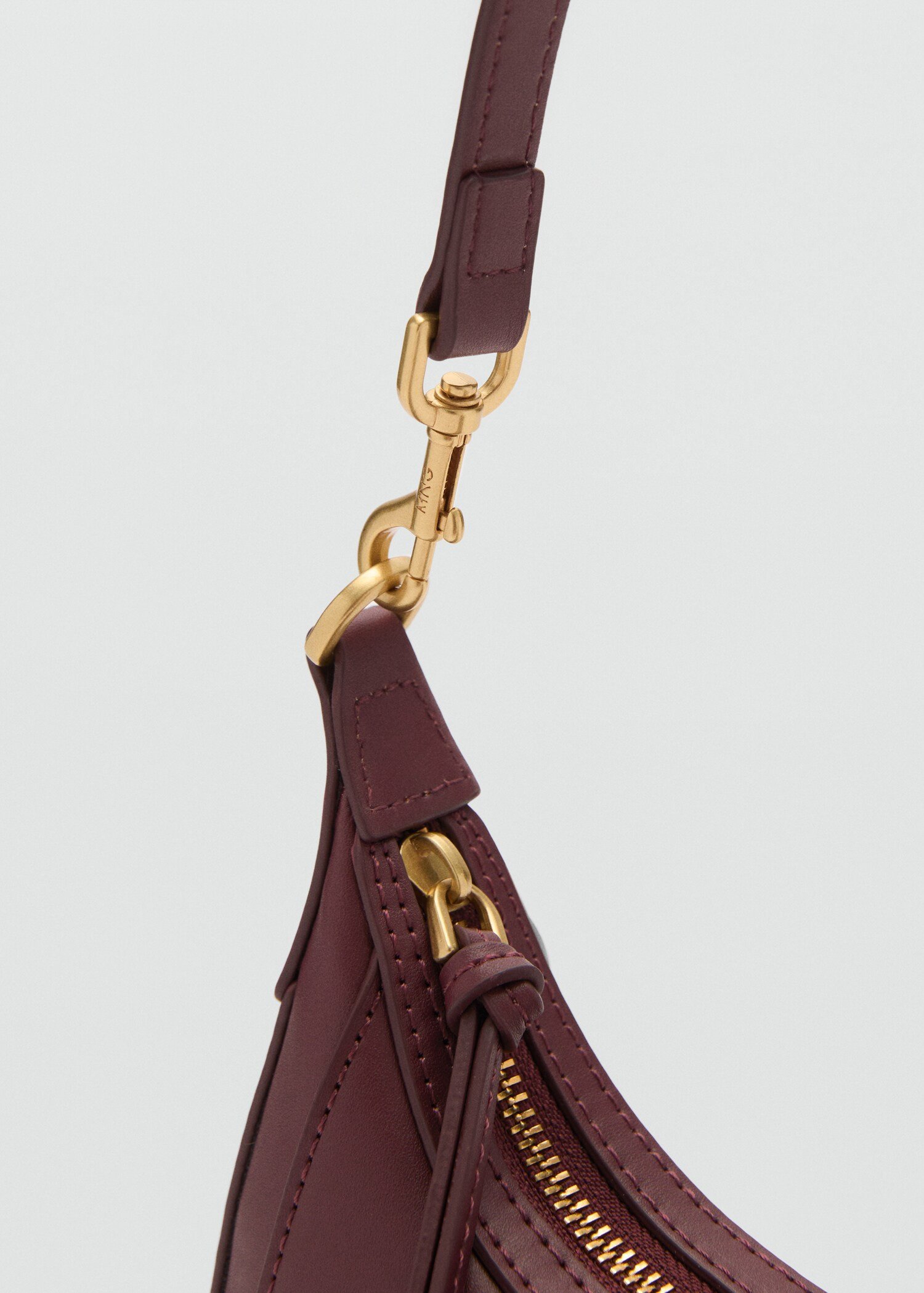 Crossbody-Tasche mit Ledereffekt - Damen | MANGO Österreich | Mango EU