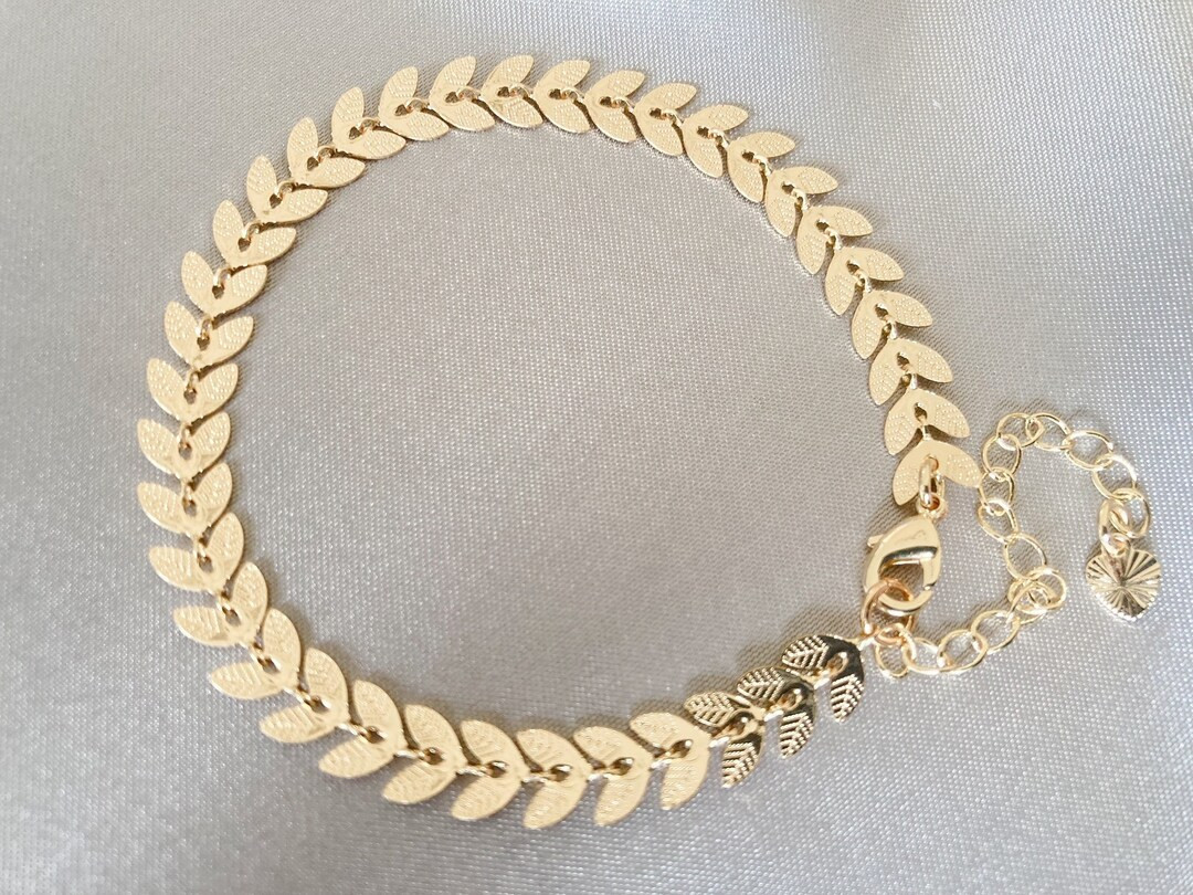 14K Gold Leaf Bracelet, Dainty Leaf Bracelet, Layering Bracelet, Minimalist Bracelet, Gift for He... | Etsy (US)