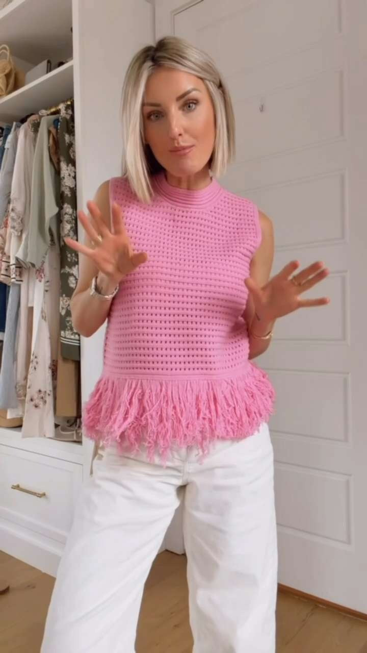 This top has the sweetest feather fringe detail, it is such a fun pop of color for spring! I would pair this with a white pair of pants or a skirt! Wearing S/26. This top is also on sale! 👏🏼


Loverly Grey, Amazon style find, Amazon fashion, white barrel jeans, spring outfit ideas 

 

#LTKootd #LTKSeasonal