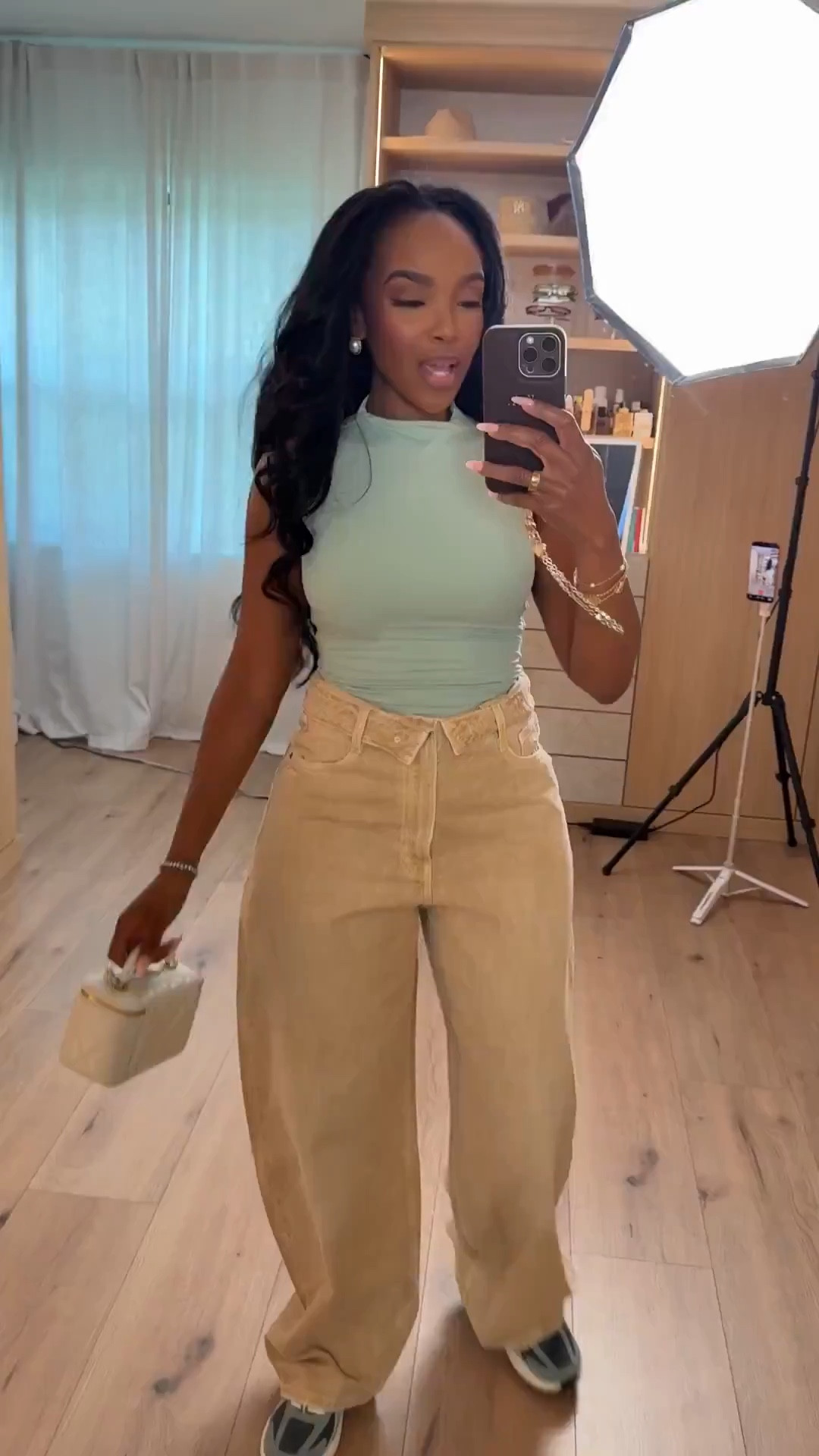 Scroll to shop this casual spring outfit featuring relaxed tan wide-leg denim paired with a fitted mint green top for a fresh, easy everyday look.

Perfect for casual days out, errands, travel outfits, coffee runs, or everyday spring style.



#LTKootd #LTKvlog