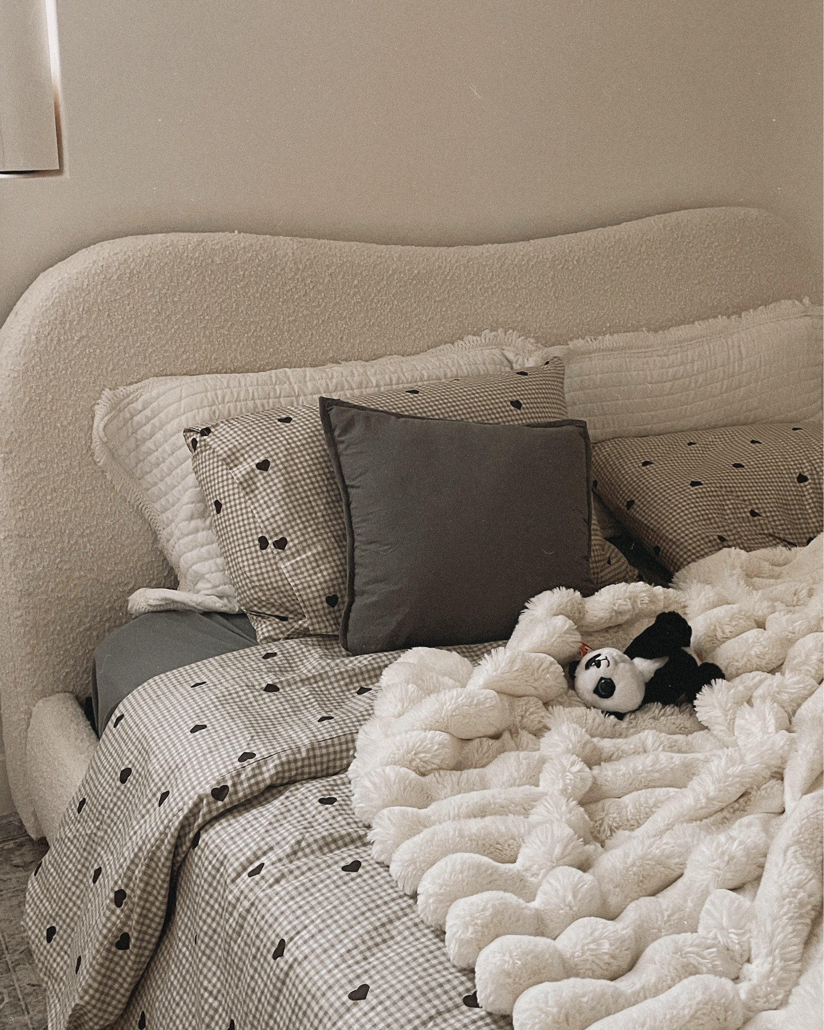 Perfect Valentine’s Day bedsheets 
#bedsheets #home #hearts #perfectgift #Valentine’sDay 

#LTKGiftGuide #LTKMostLoved #LTKHome