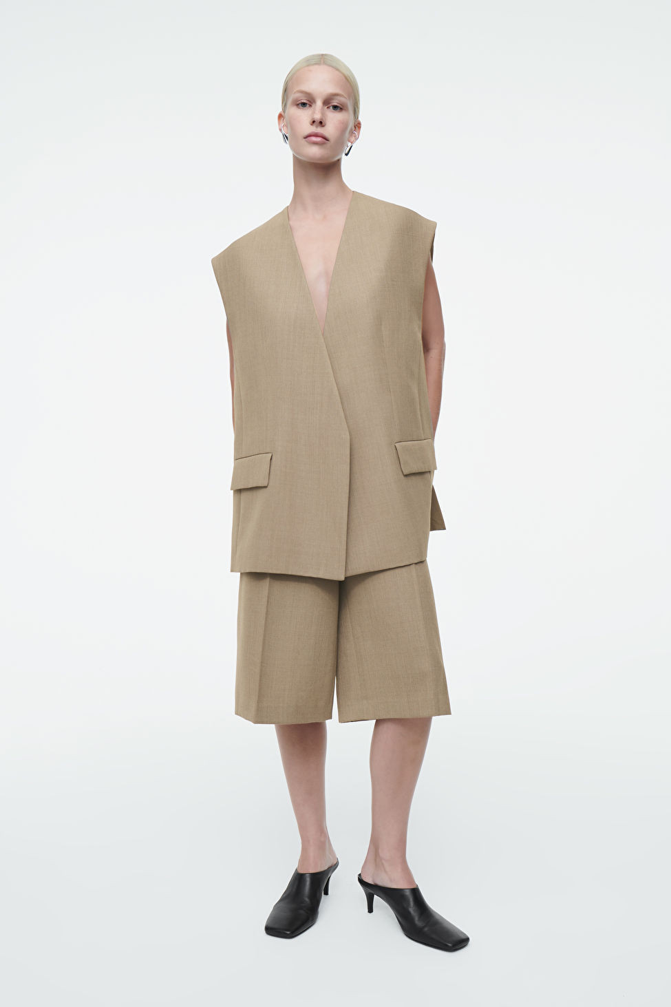 LONGLINE WOOL-BLEND TWILL SHORTS - BEIGE - COS | COS (EU)