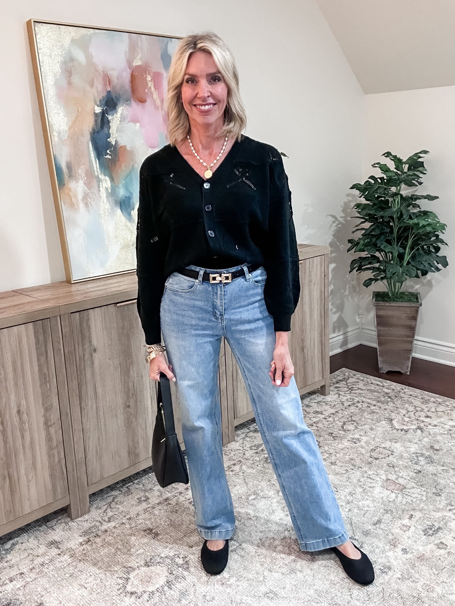 I found these flattering @amazonfindsandfashion Amazon wide leg jeans that are frump-free and so comfortable! The jeans have some stretch to them but also enough structure to keep them from sagging. They flatter and elongate the legs too. 

They come in over 20 colors and 3 lengths. I’m 5’6” and wearing a size small, regular length. Sweater comes in 4 colors and fits true to size.

#LTKootd #LTKgrwm #LTKOver40