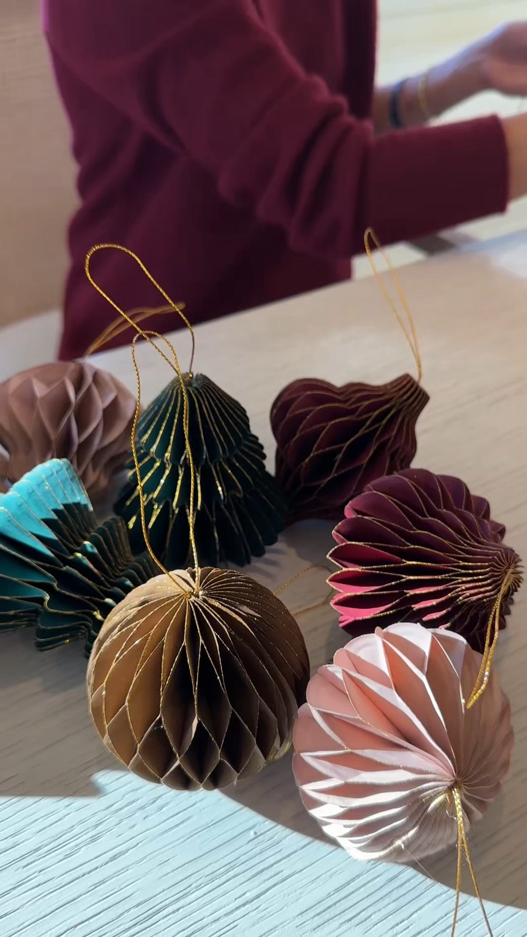 The behind-the-scenes of the decorating process with Tracy and our interns! 

#LTKSeasonal #LTKHoliday #LTKHome