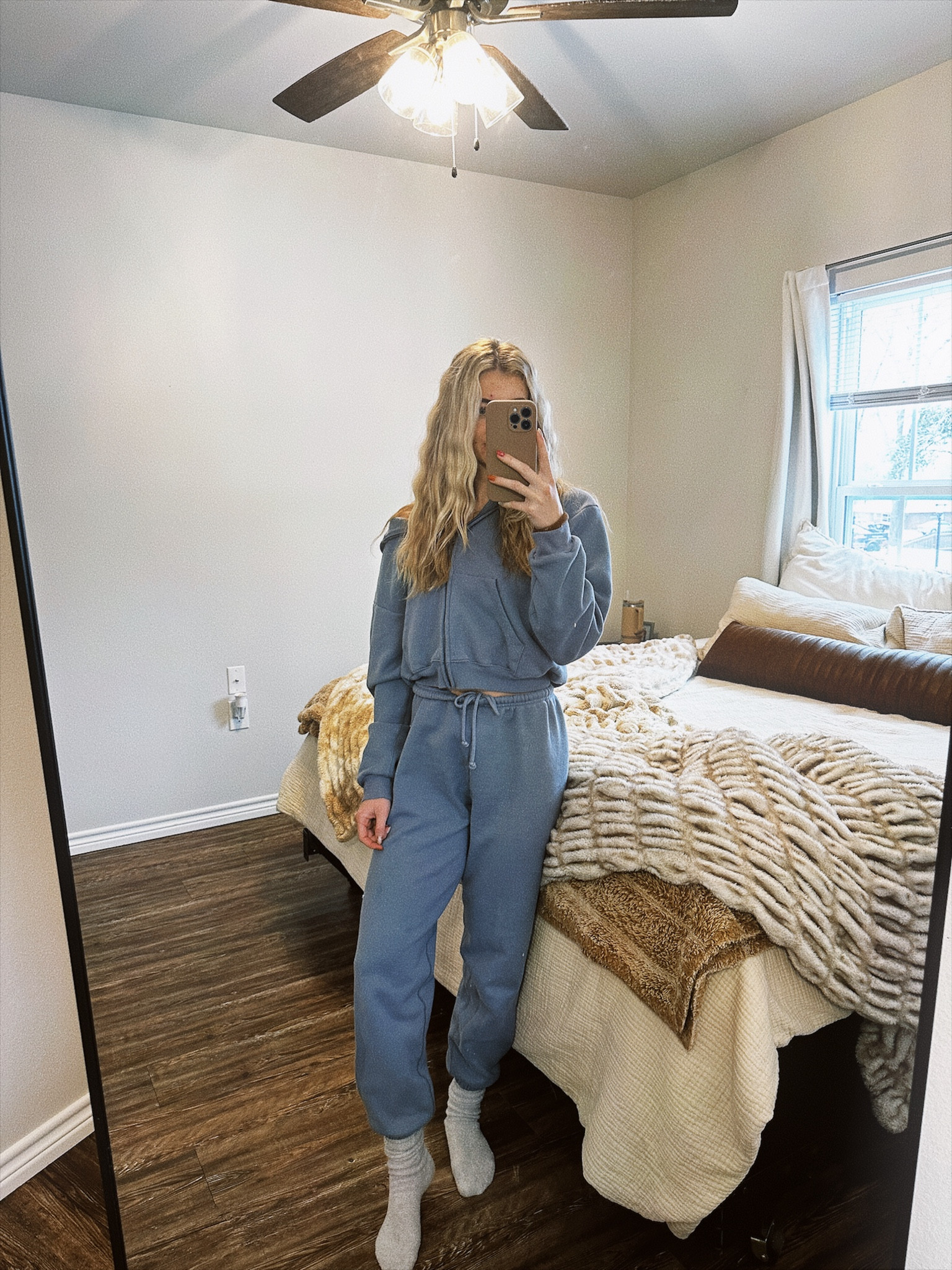 Skims sweat set


#LTKstyletip #LTKworkwear #LTKtravel