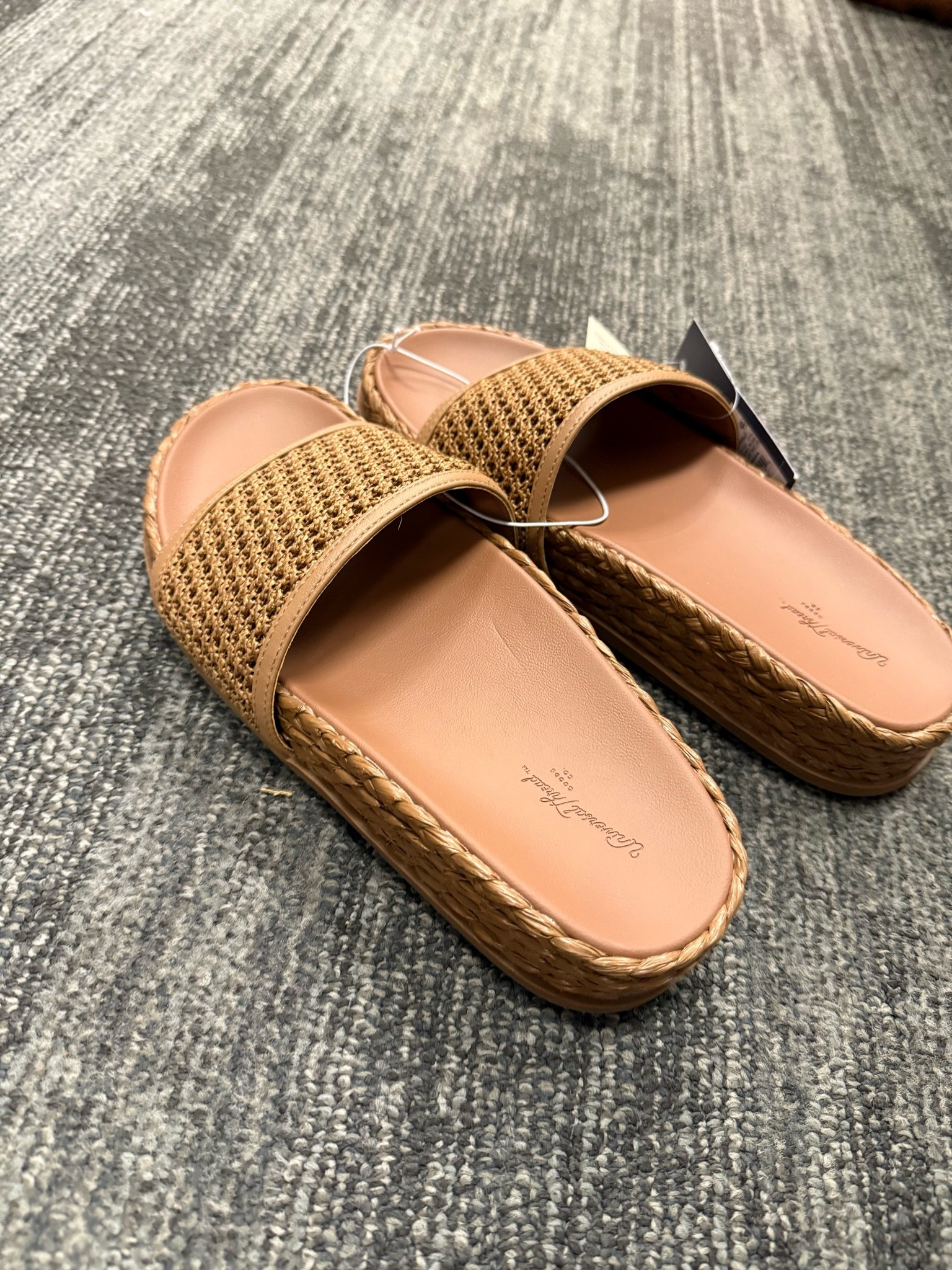 Neutral summer slides ☀️

#LTKootd #LTKSeasonal #LTKdayinmylife