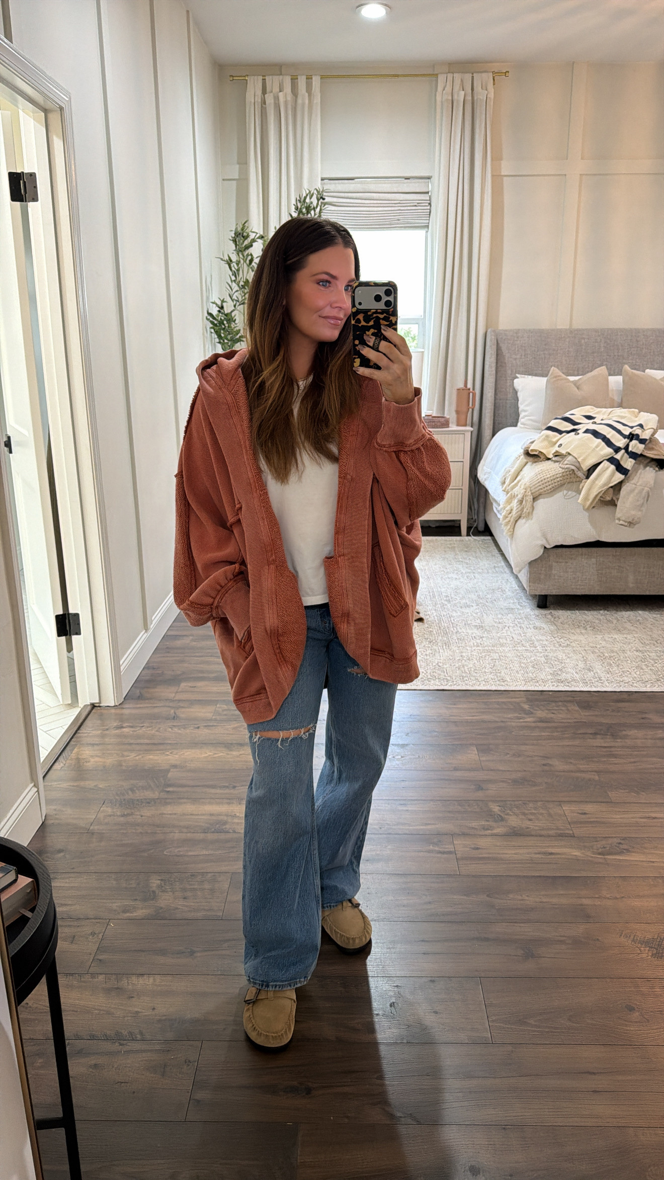 Today’s outfit!!

a&f, a&f sale, abercrombie sale, fp, free people, free people outfit, Free people cardigan, Abercrombie white tee, Abercrombie jeans, Free people shoes 

 

#LTKgrwm #LTKootd #LTKOver40