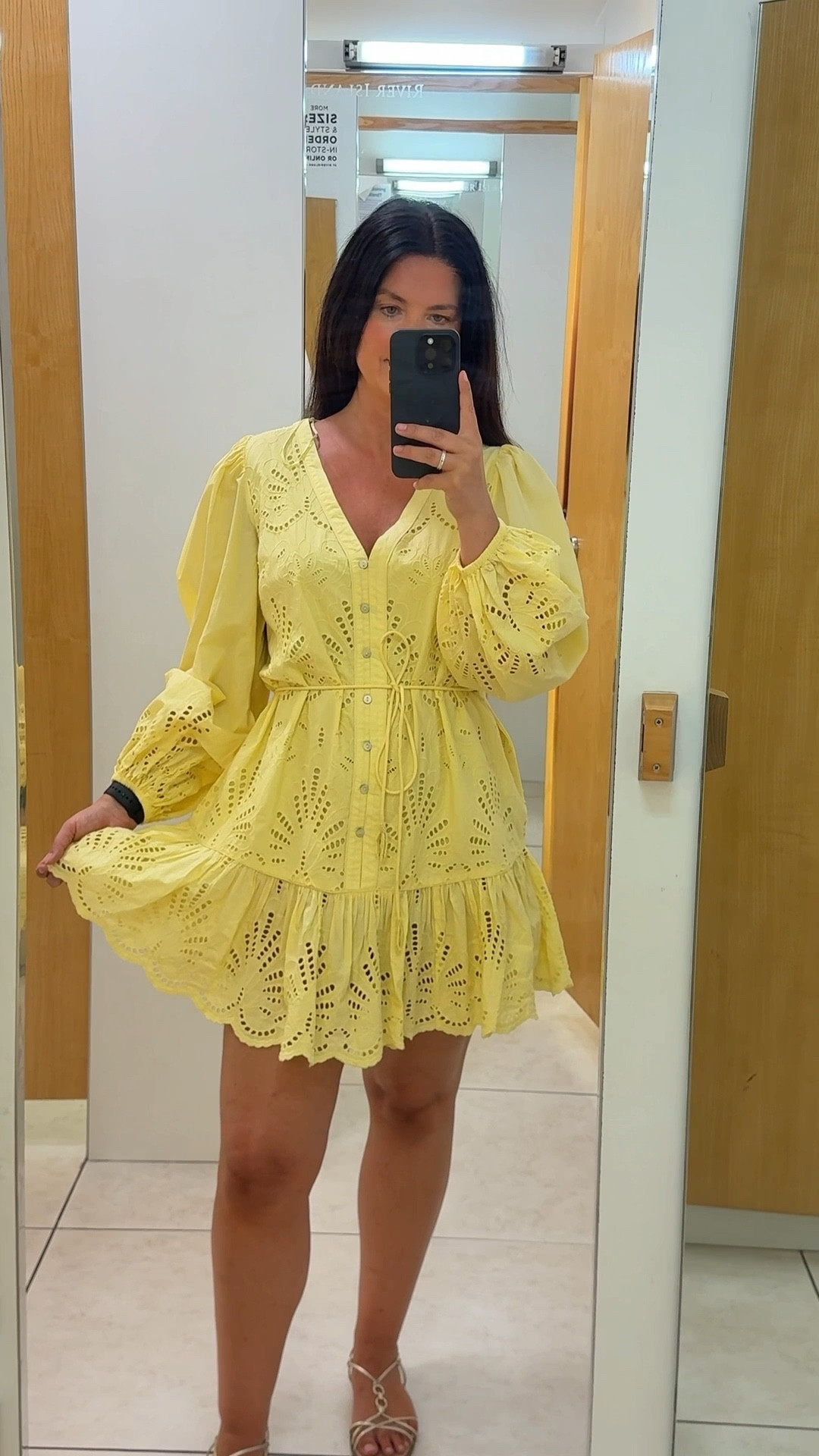 I do the browsing so you don’t have to! SO many gorgeous bits. The first 3 outfits are in the sale & limited stock online but hopefully you can find your size in store. Which outfit did you like best? 

#imwearingri #riverisland #fashion #fashioninspo #tryon #summer #summeroutfits #outfitinspo #ltk #style #styleinspo #midlifefashion #womenover50

#LTKuk #LTKsummer #LTKover50style