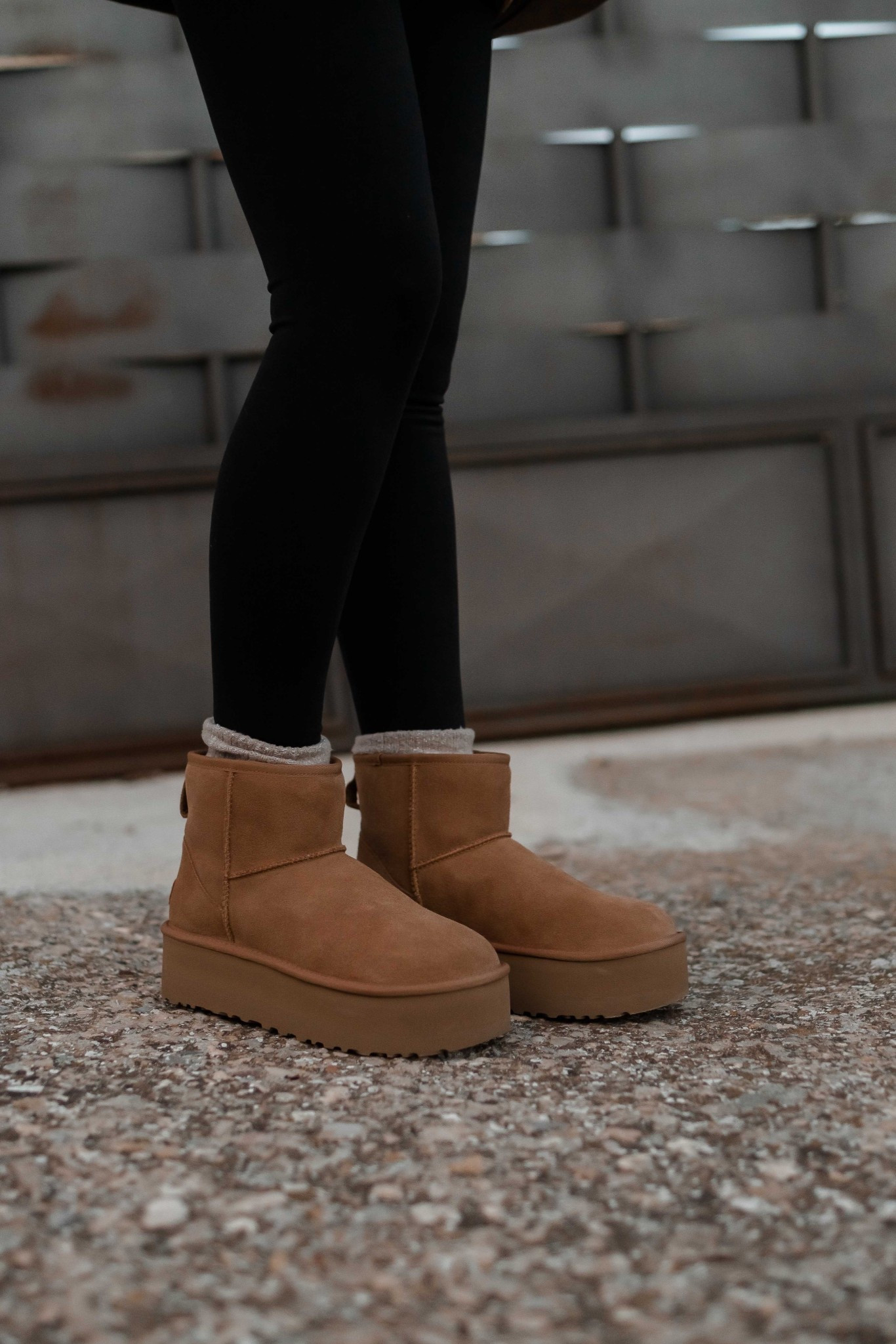 UGG classic mini platform Botas 

#LTKshoes #LTKwinter #LTKgiftguide