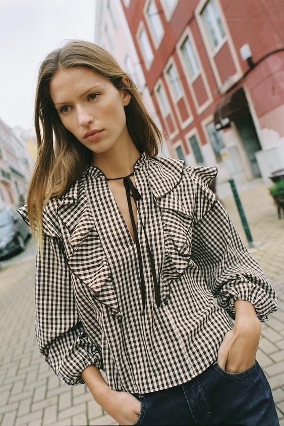 RUFFLED GINGHAM BLOUSE | Zara AU