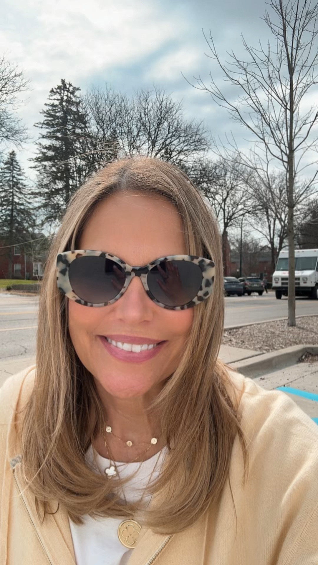 Sunny day OOTD! Loving this buttery cashmere sweater with color‑block jeans — cozy, chic, and perfect for a coffee date.
Paired with slip‑on favorite shoes & new sunnies for an effortless, put‑together vibe.
Enjoy your day! Cashmere sweater, bold jeans, zero fuss. s

#LTKMidsize #LTKootd #LTKOver40