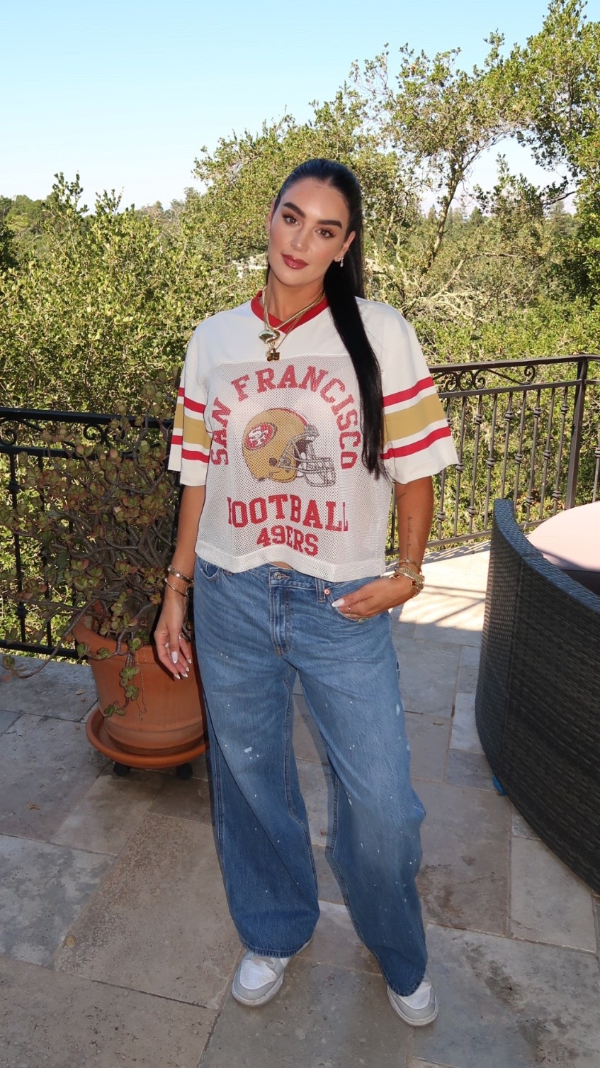 #AbercrombiePartner 
My favorite time of year is here! 🏈
@Abercrombie 

$50 off $150+, or $25 off $100
Offer valid in stores and online August 28, 2025 to September 2, 2025 in US/CA. Excludes clearance and gift cards. Discount applied to subtotal before tax and shipping/handling at checkout.

15% Off Stackable Code
Use code KICKOFF at checkout August 28, 2025 to September 2, 2025 in US/CA. Exclusions apply. See details online