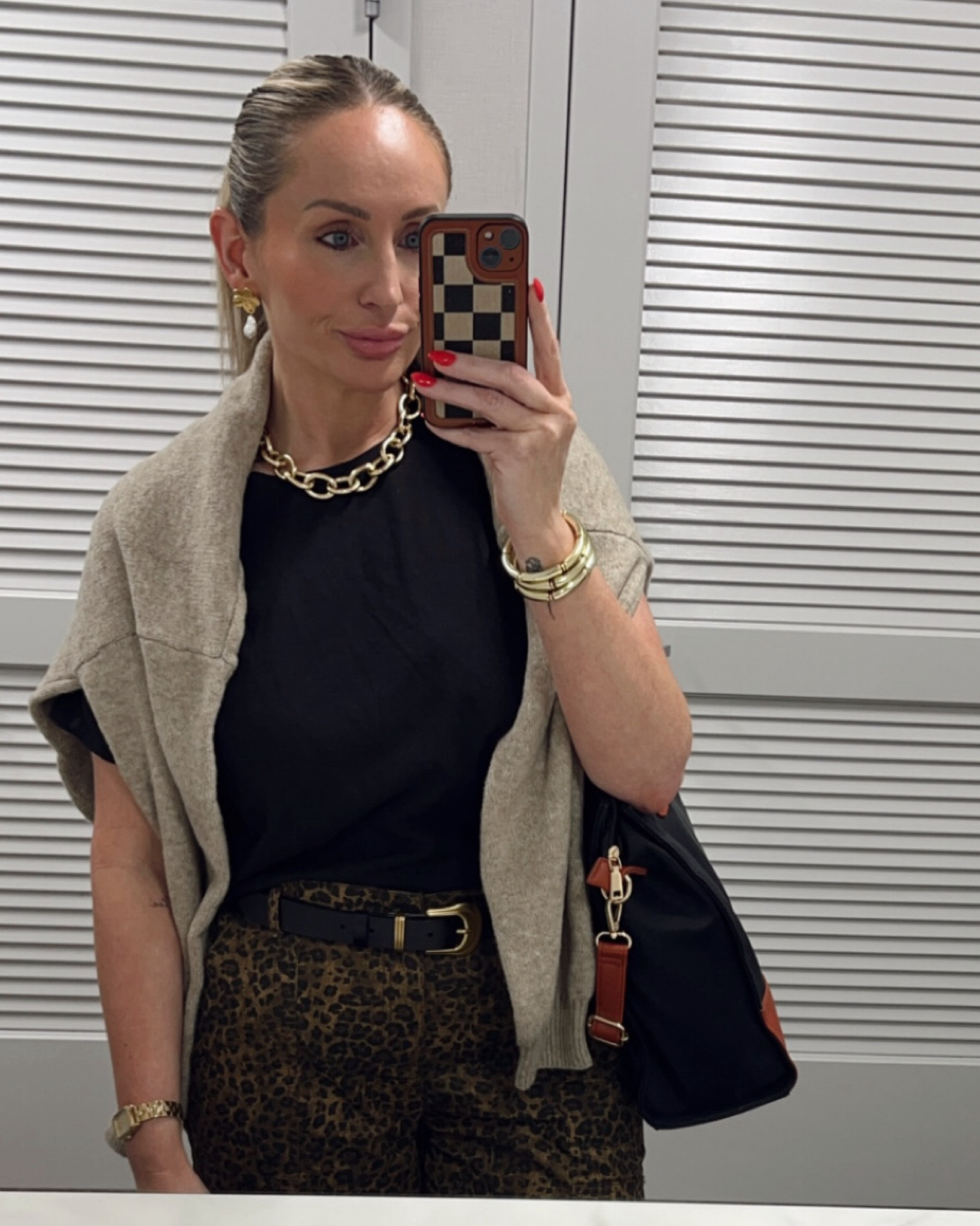 Leopard print pants and a cozy sweater for a day at the office. 
.
.
.
#sweaterweather #leopardprint #leopardpants #workootd #officeoutfits #falltransitional #midsize 

#LTKWorkwear #LTKStyleTip #LTKMidsize