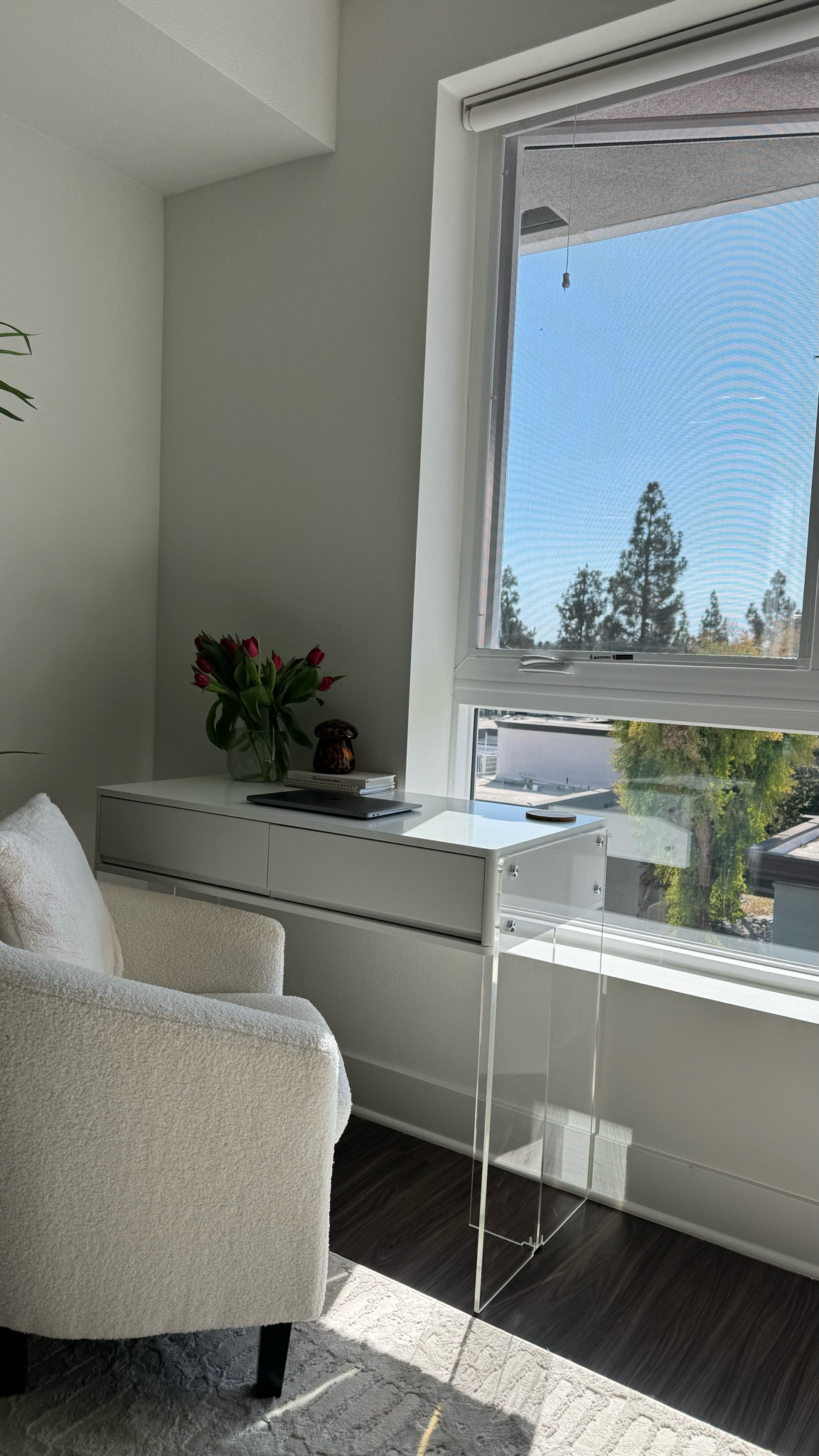 New work space/makeup vanity, perfect for bedroom/living room or office

#LTKHome