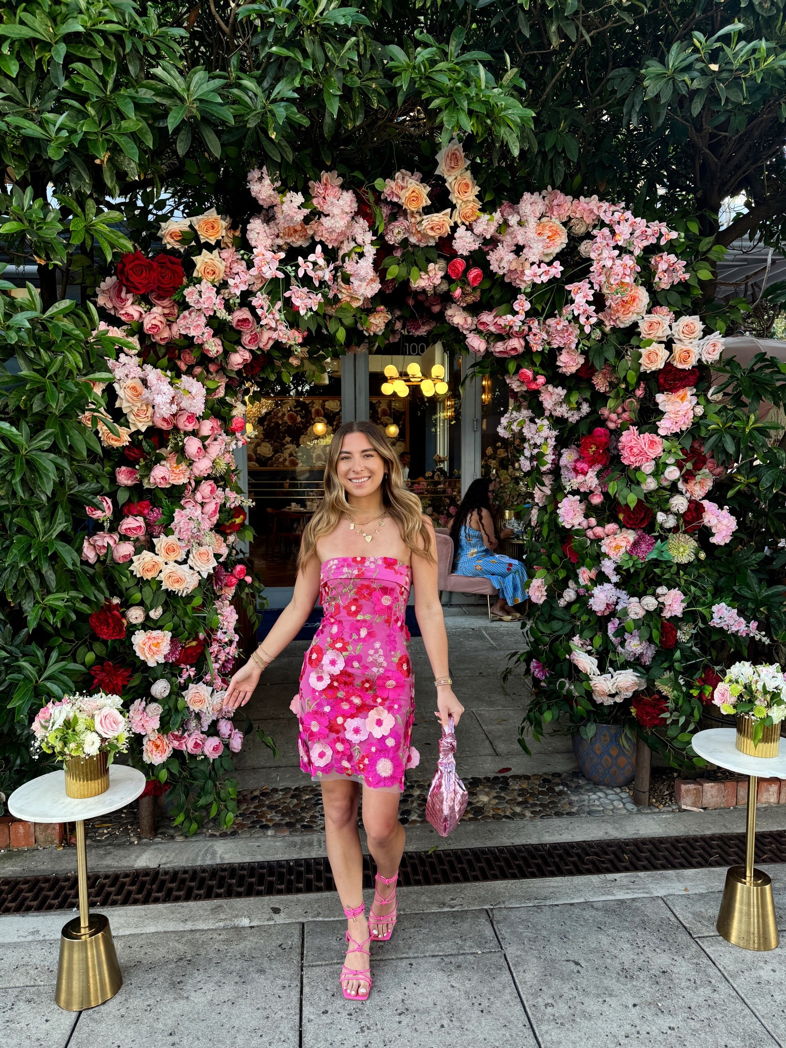Little hen brunch outfit 🌸 

#bachelorette #bacheloretteweekend #bridetobe #bride #bridaloutfit #bridalstyle #pinkdress #brunchoutfit 