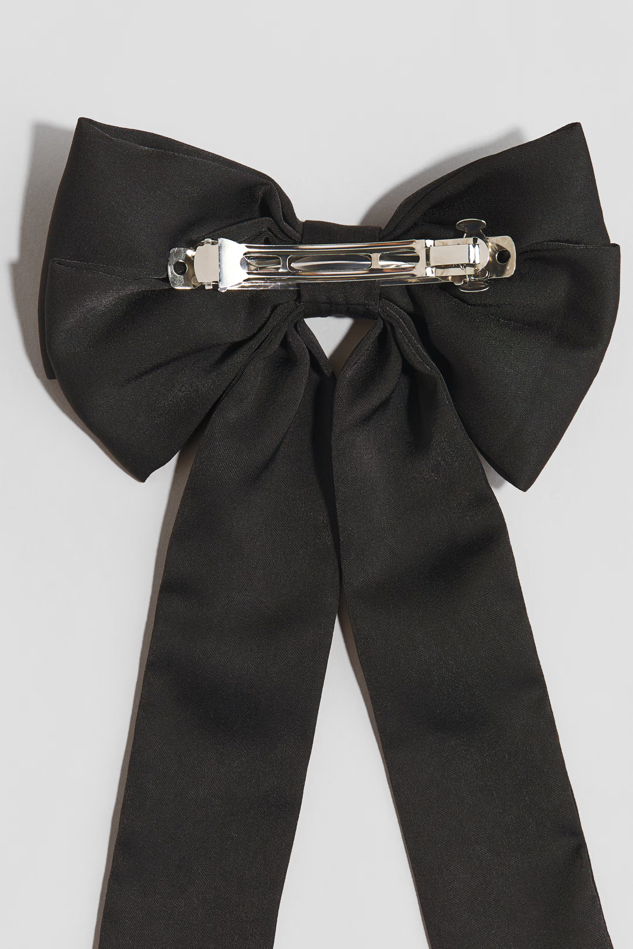 Bow-detail hair clip | H&M (UK, MY, IN, SG, PH, TW, HK)