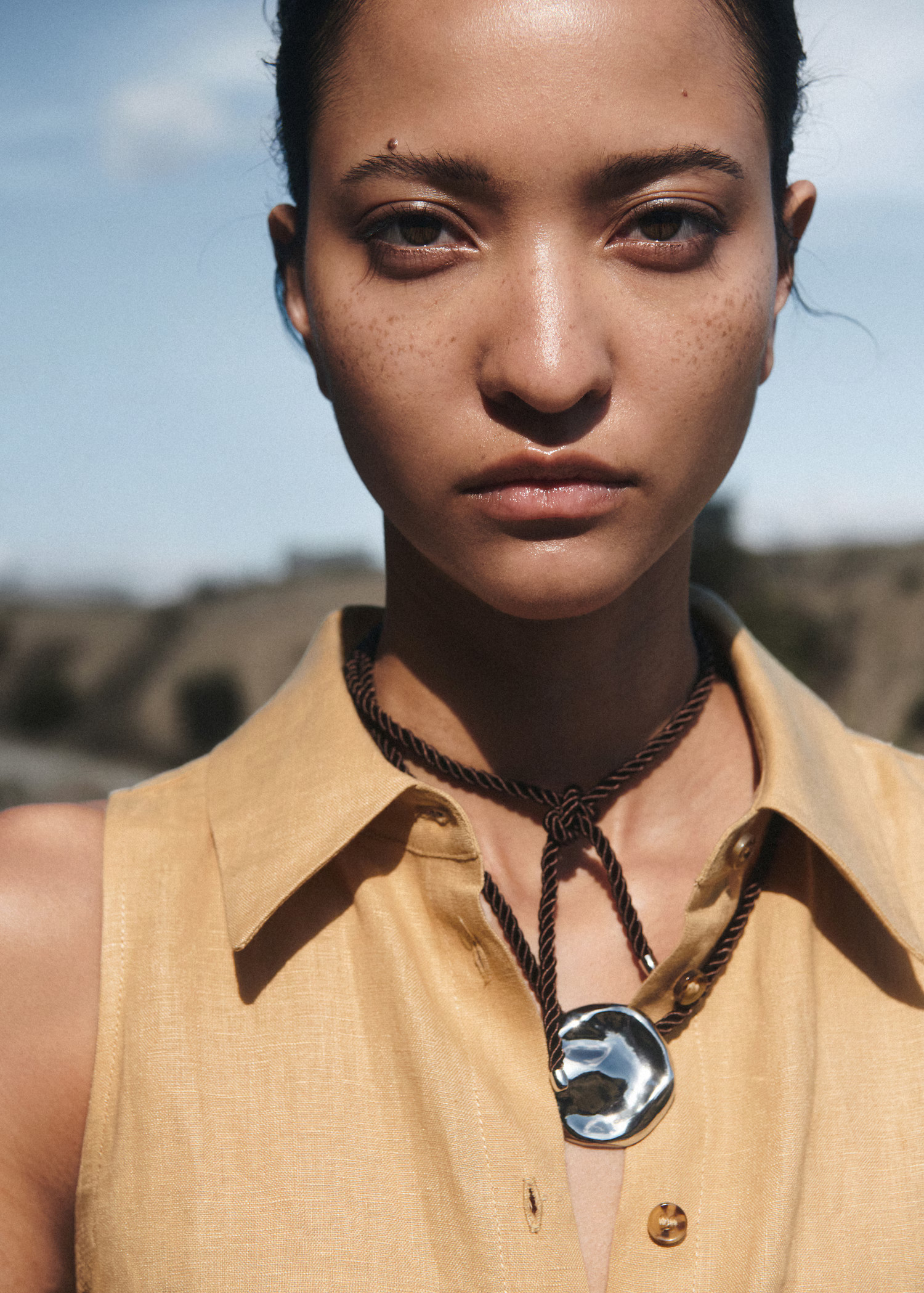 Metal pendant necklace - Woman | MANGO USA | MANGO (US)