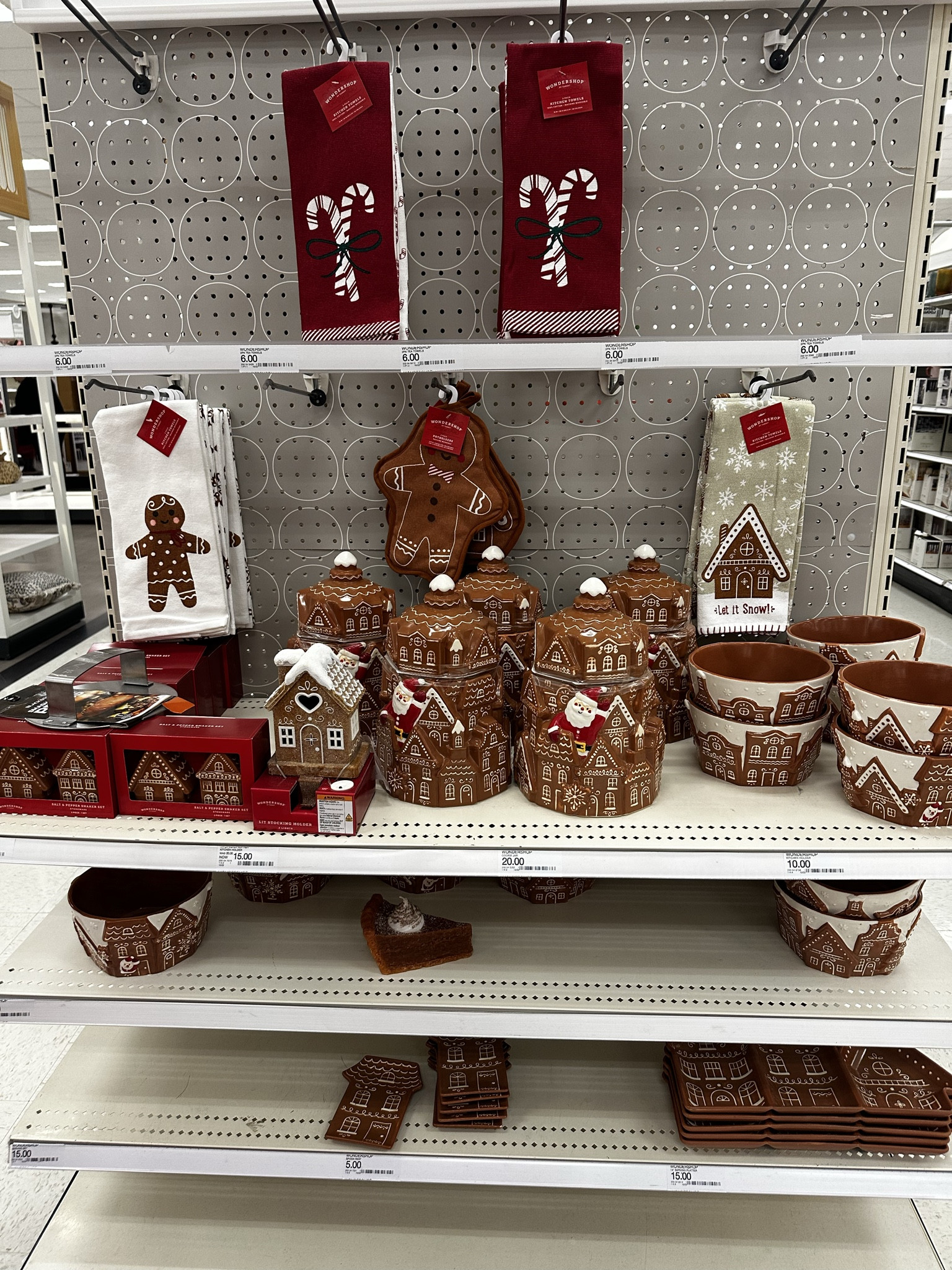 Gingerbread Christmas decorations at Targett 