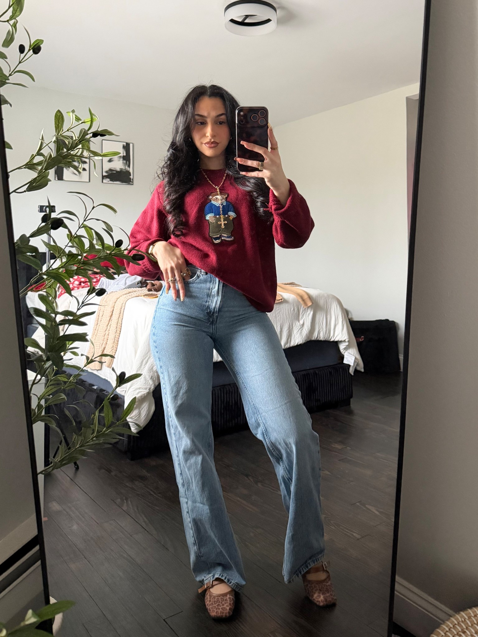 The cool mom outfit of the day 🧸 so obsessed with this RL inspired bear sweater I had to get it in another color. Also these are my favorite H&M jeans ever ! 


#LTKootd #LTKmomlife #LTKPetite