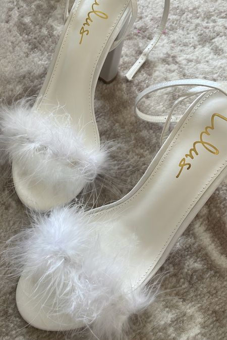 White feather heels for bride to be! How cute are these feather shoes from Lulus. These are the perfect bachelorette heels!

Wedding wardrobe, wedding shoes, white wedding shoes, bridal heels, bachelorette shoes, heels for bachelorette, shoes for bride #bridetobe #whitefeatherheels #featherheels #bridalshoes #weddingheels

#LTKFind #LTKwedding #LTKshoecrush