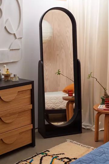 Armand Floor Mirror | Urban Outfitters (US and RoW)