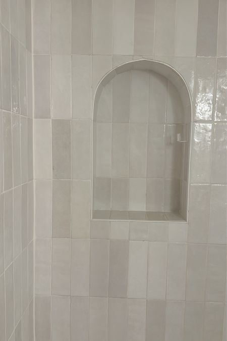 Arch Shower Niche 🤍

#bathroomremodel #showerniche #bathroomtile


#LTKhome #LTKstyletip