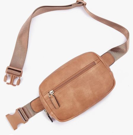 The perfect tone babe walking bum bag. 

Every pocket you need.💋🔗. 

#LTKActive #LTKfitness #LTKtravel
